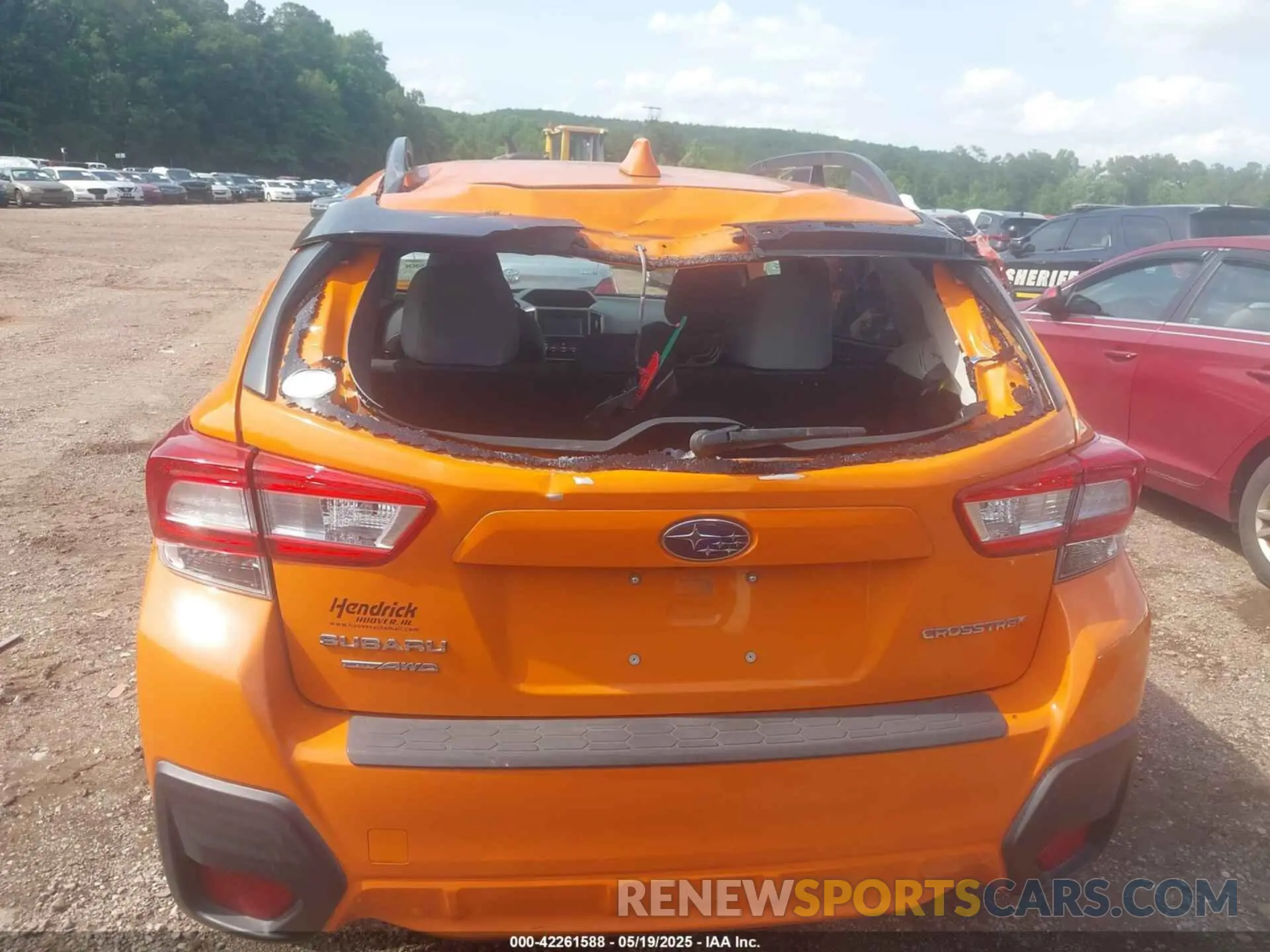 6 Фотография поврежденного автомобиля JF2GTAEC2K8235763 SUBARU CROSSTREK 2019