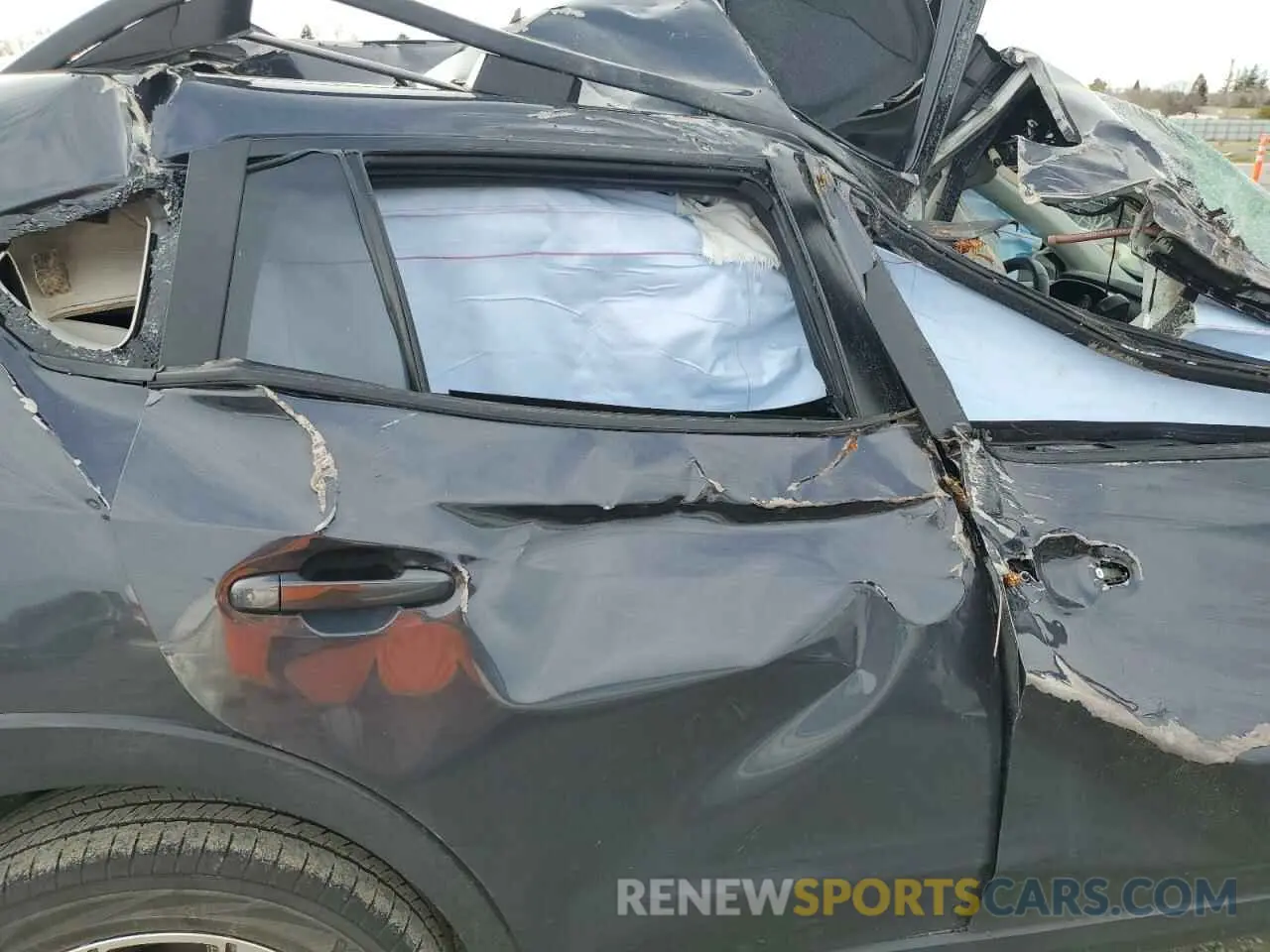 11 Photograph of a damaged car JF2GTAEC2K8282842 SUBARU CROSSTREK 2019