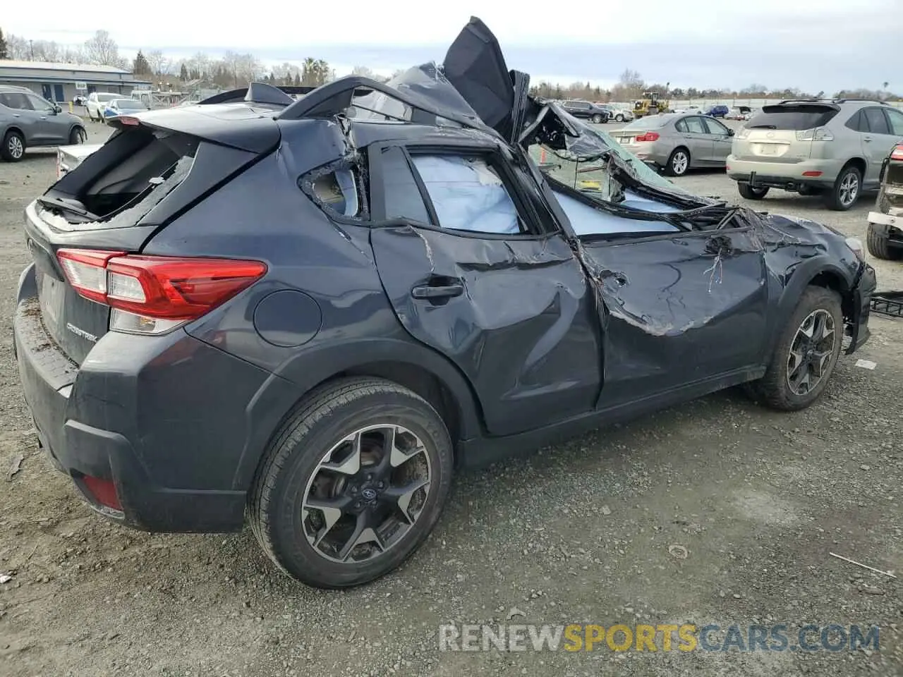 3 Photograph of a damaged car JF2GTAEC2K8282842 SUBARU CROSSTREK 2019