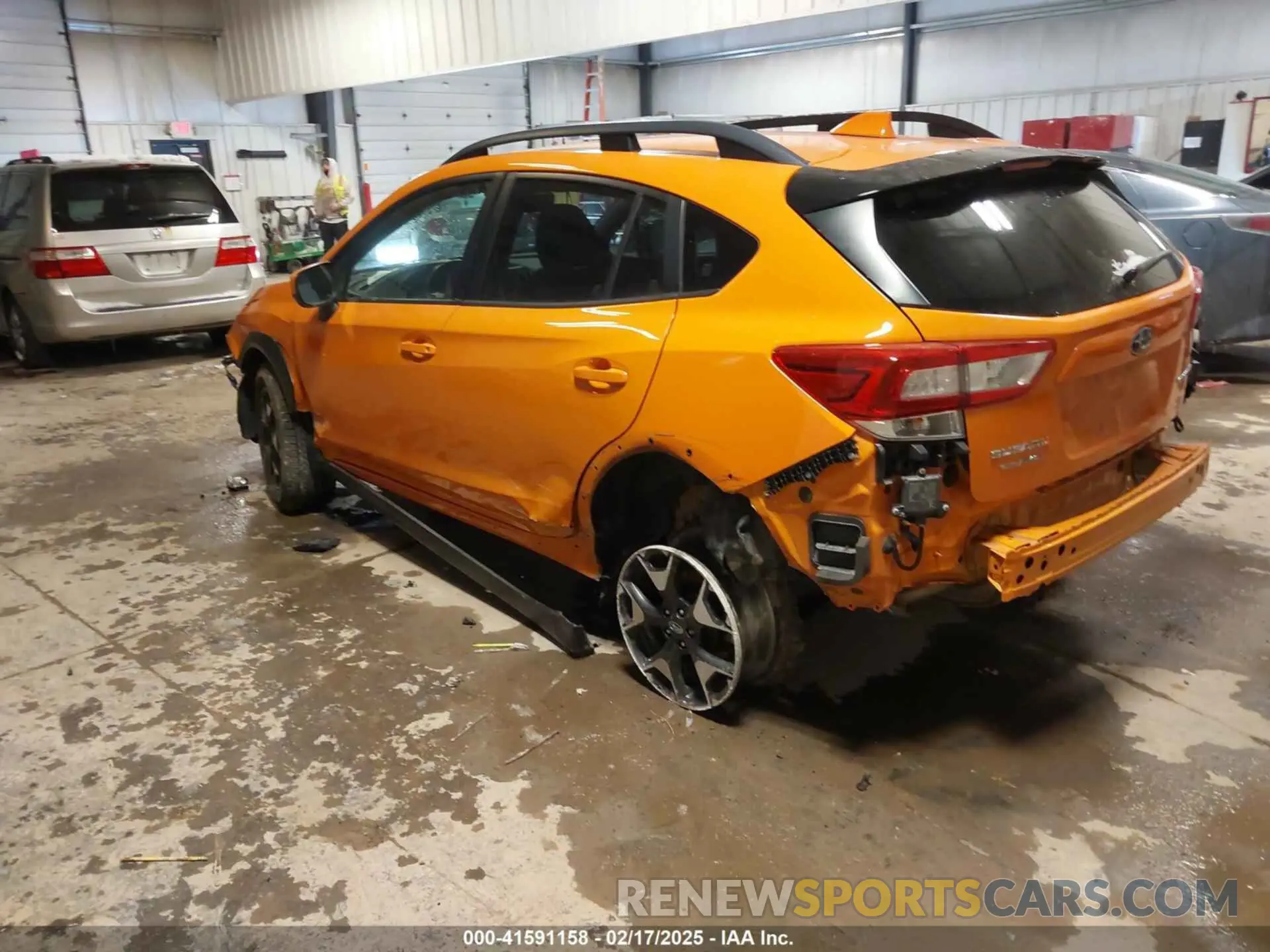 3 Фотография поврежденного автомобиля JF2GTAEC3K8296507 SUBARU CROSSTREK 2019