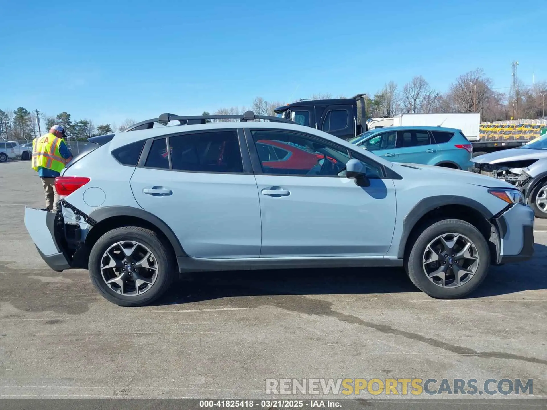 14 Фотография поврежденного автомобиля JF2GTAEC6K8266255 SUBARU CROSSTREK 2019