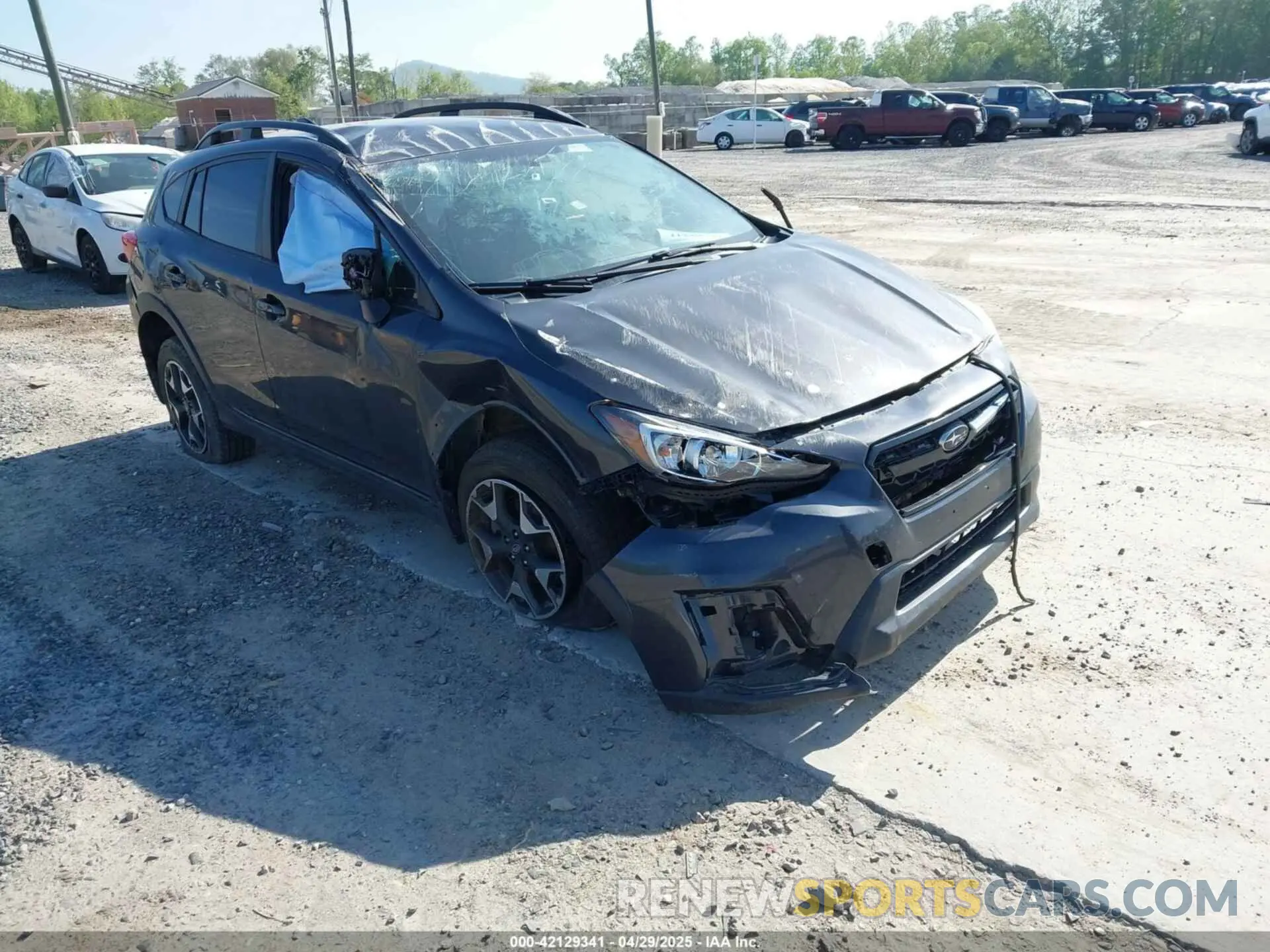 1 Photograph of a damaged car JF2GTAEC6KH329919 SUBARU CROSSTREK 2019