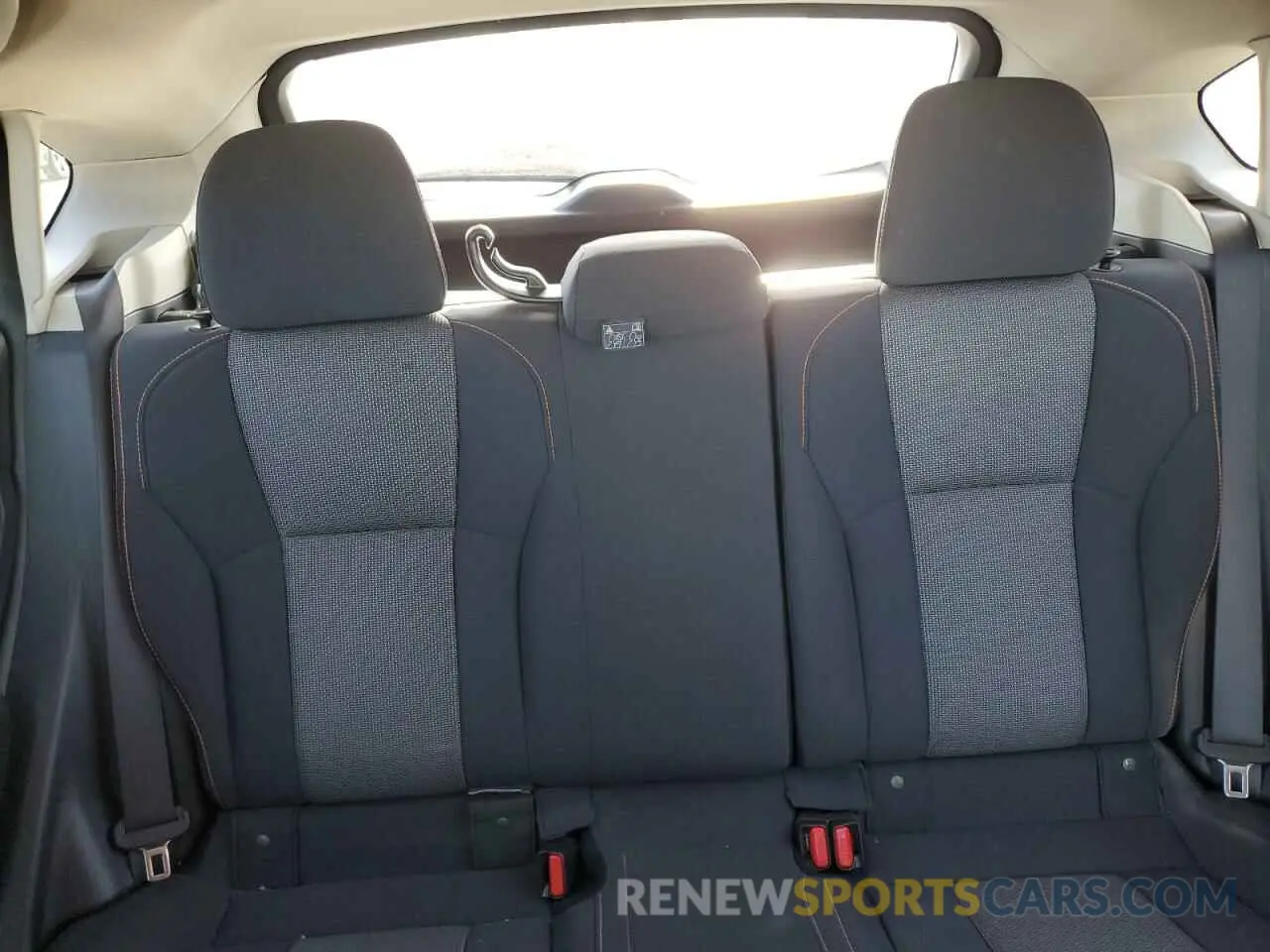 10 Фотография поврежденного автомобиля JF2GTAEC7K8323336 SUBARU CROSSTREK 2019