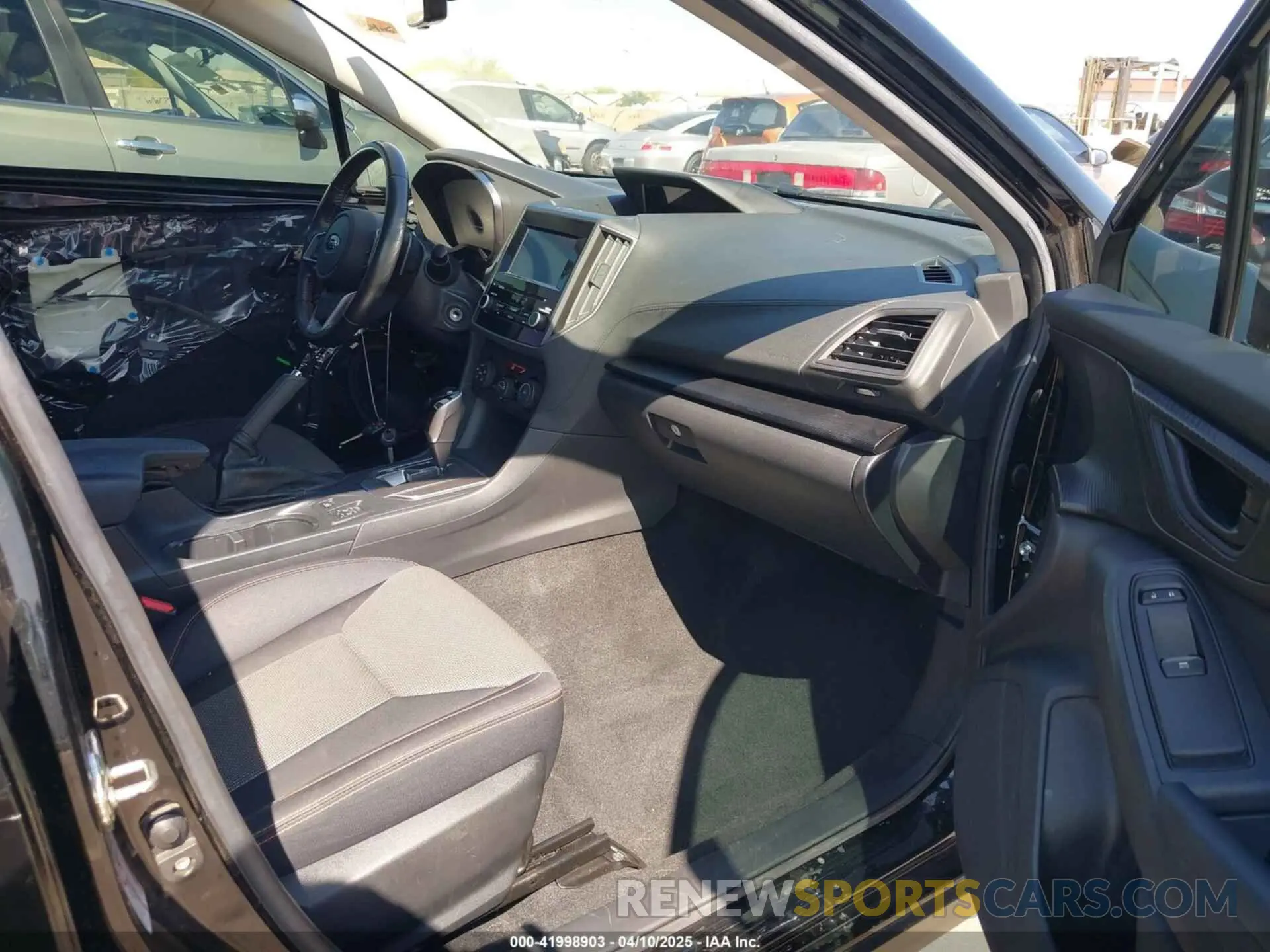 5 Фотография поврежденного автомобиля JF2GTAEC8KH251546 SUBARU CROSSTREK 2019