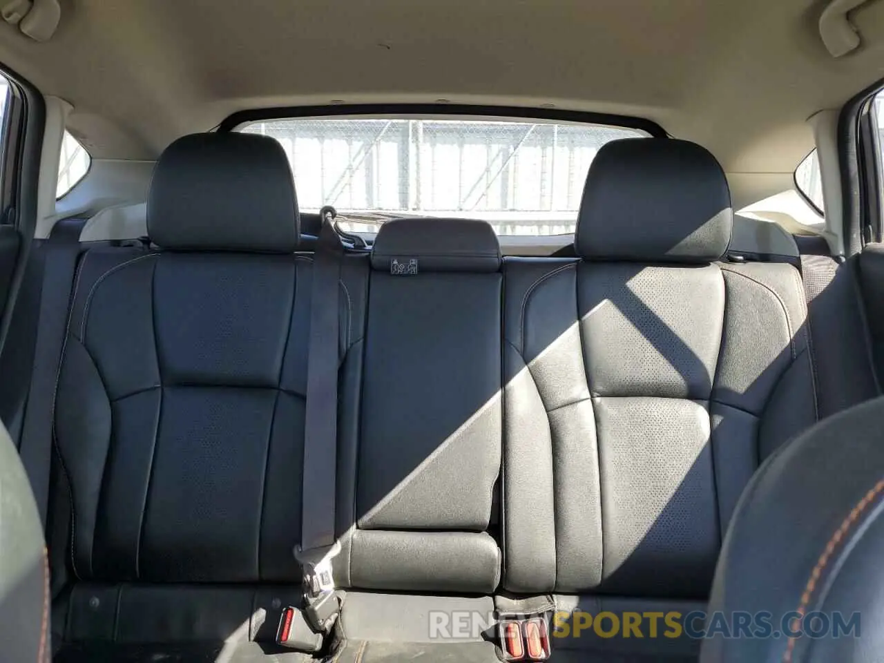 10 Фотография поврежденного автомобиля JF2GTALC4KH238943 SUBARU CROSSTREK 2019