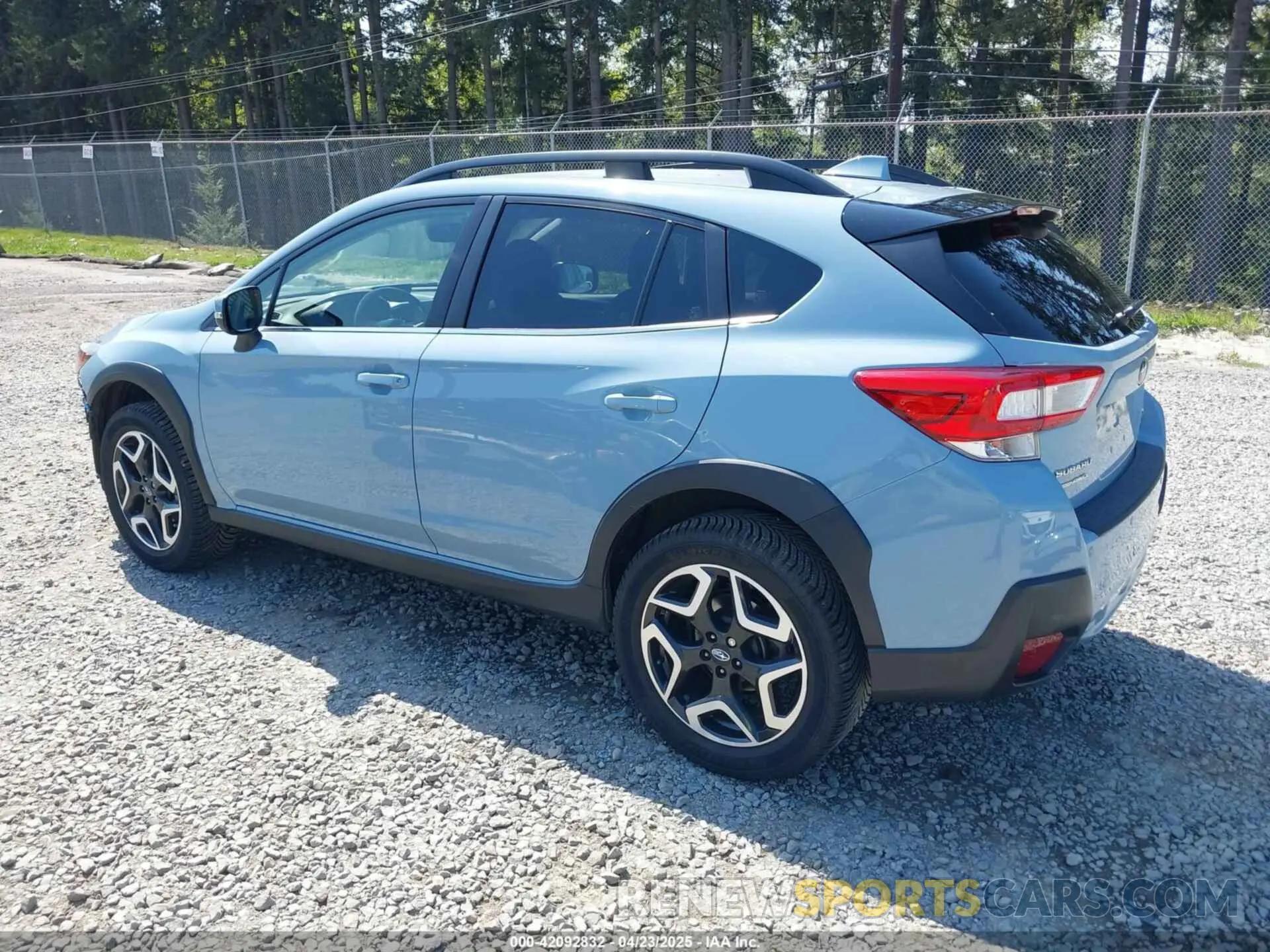 3 Фотография поврежденного автомобиля JF2GTAMC1KH228434 SUBARU CROSSTREK 2019