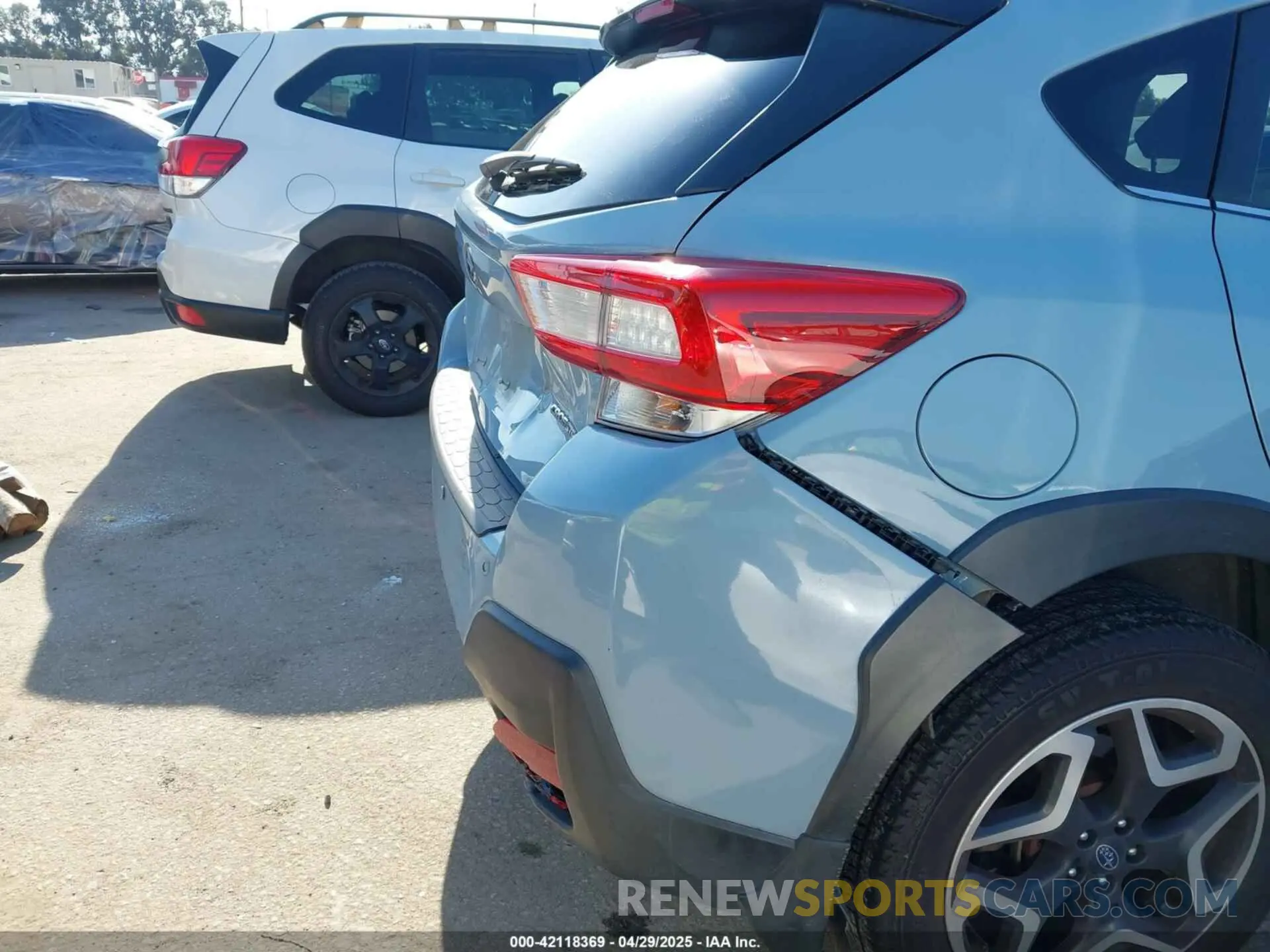17 Фотография поврежденного автомобиля JF2GTAMC4KH345778 SUBARU CROSSTREK 2019
