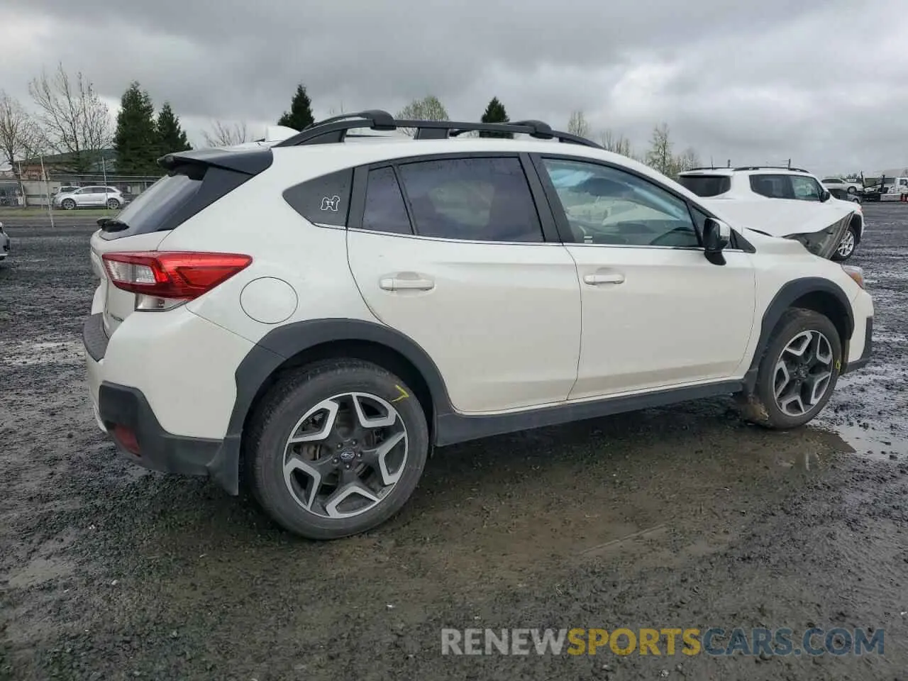 3 Фотография поврежденного автомобиля JF2GTAMC5K8266264 SUBARU CROSSTREK 2019