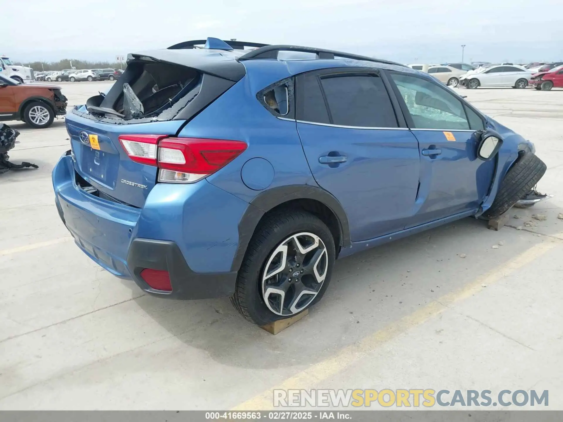 4 Фотография поврежденного автомобиля JF2GTAMC6KH315357 SUBARU CROSSTREK 2019