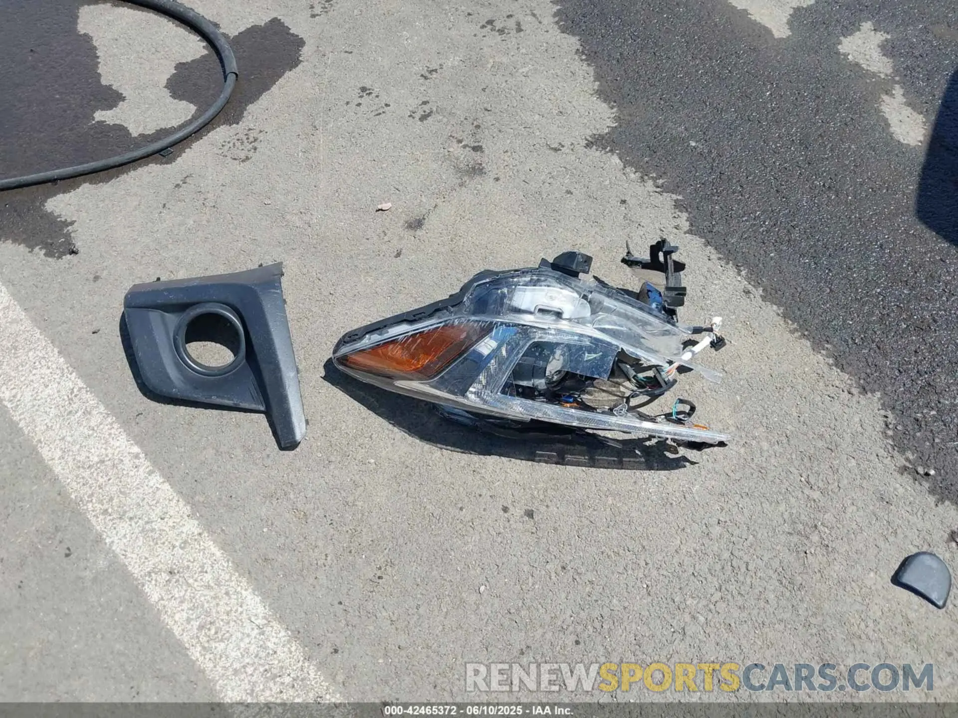 11 Photograph of a damaged car JF2GTANC5K8271639 SUBARU CROSSTREK 2019