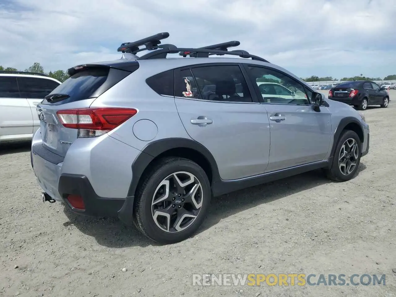3 Фотография поврежденного автомобиля JF2GTANC9KH386941 SUBARU CROSSTREK 2019