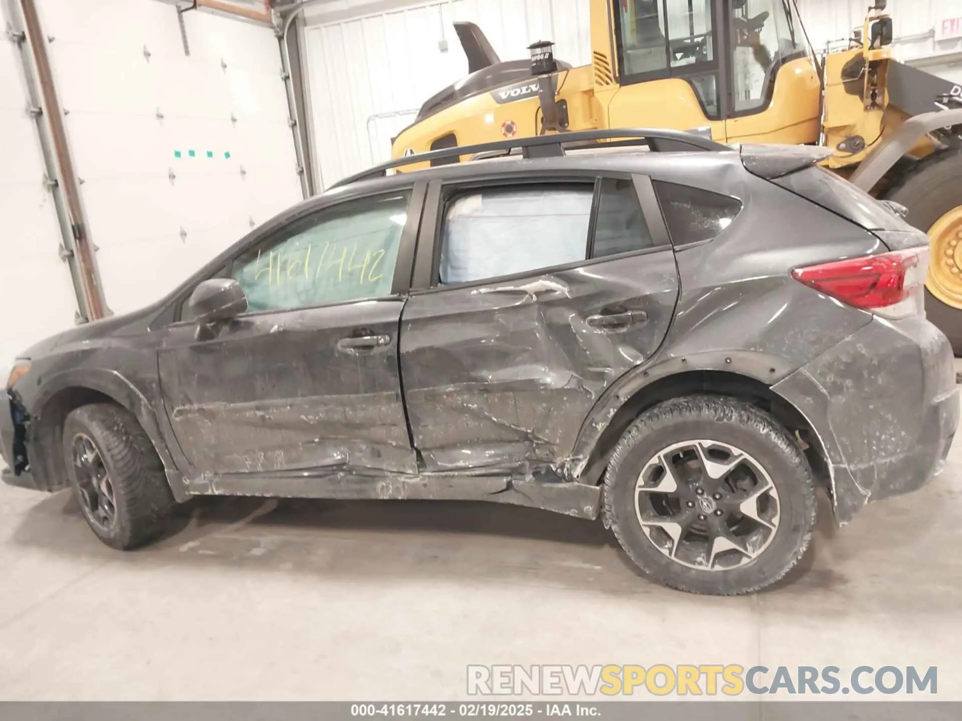 14 Photograph of a damaged car JF2GTACC3L9235513 SUBARU CROSSTREK 2020