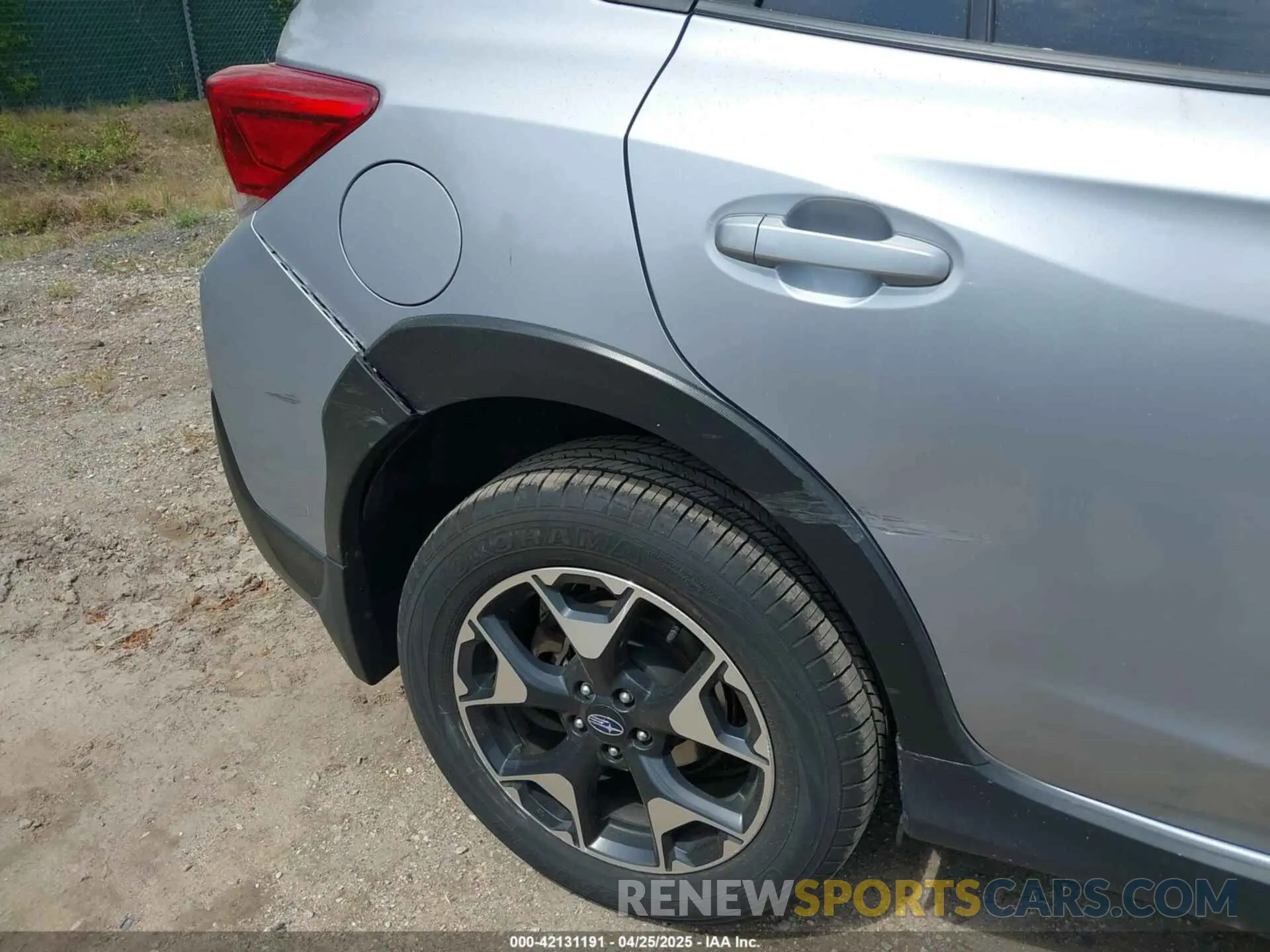 19 Фотография поврежденного автомобиля JF2GTAEC8L8243495 SUBARU CROSSTREK 2020