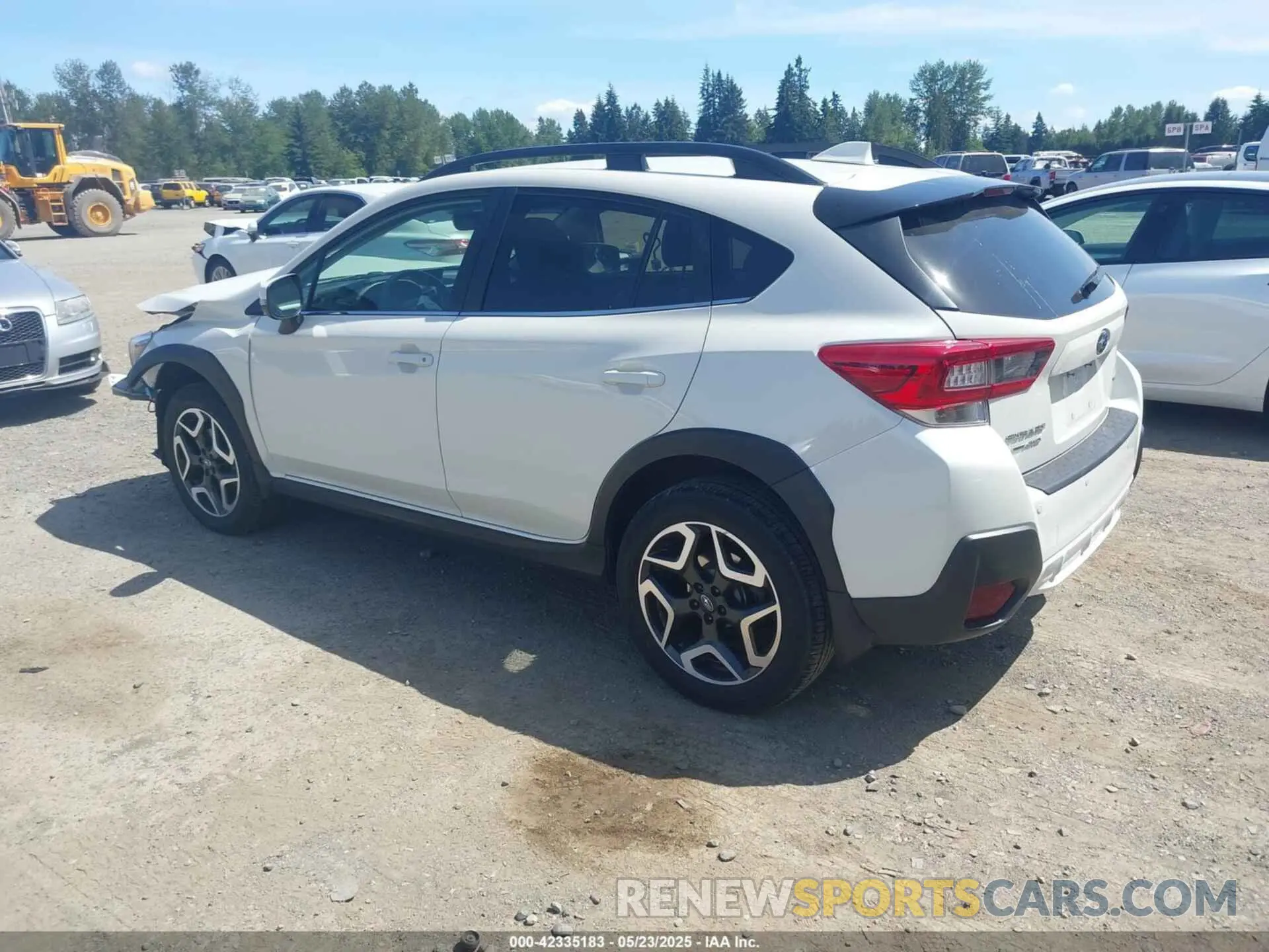 3 Фотография поврежденного автомобиля JF2GTAMC5L8234030 SUBARU CROSSTREK 2020