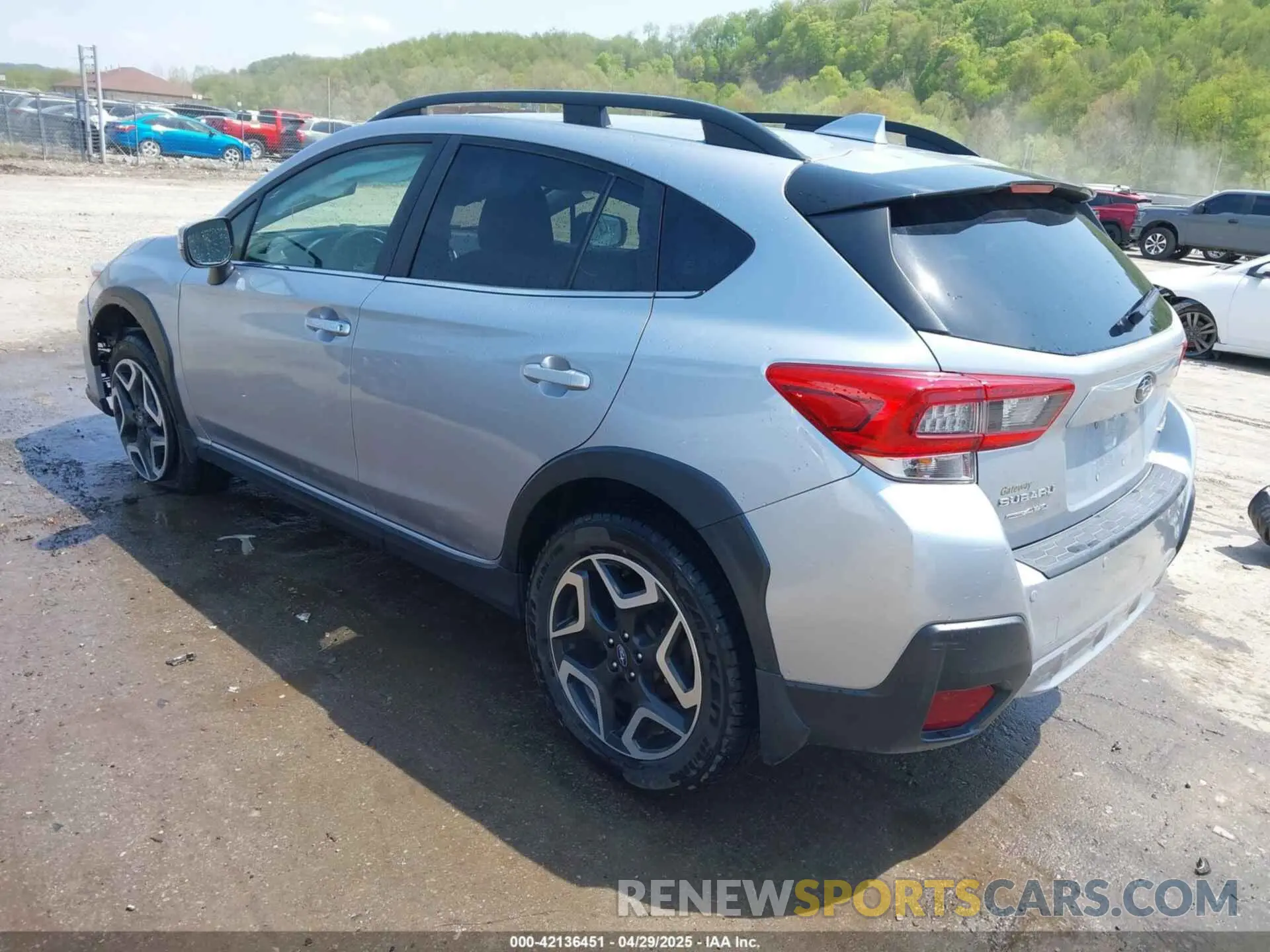 3 Фотография поврежденного автомобиля JF2GTANC3L8253741 SUBARU CROSSTREK 2020