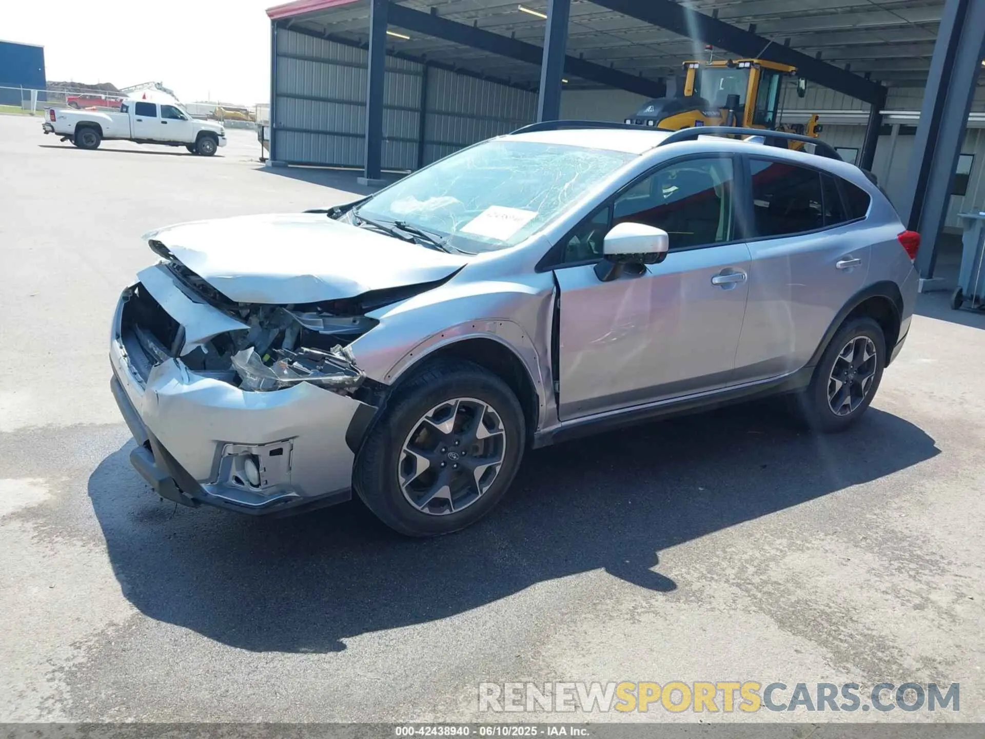 2 Photograph of a damaged car JF2GTAPC4L8235570 SUBARU CROSSTREK 2020