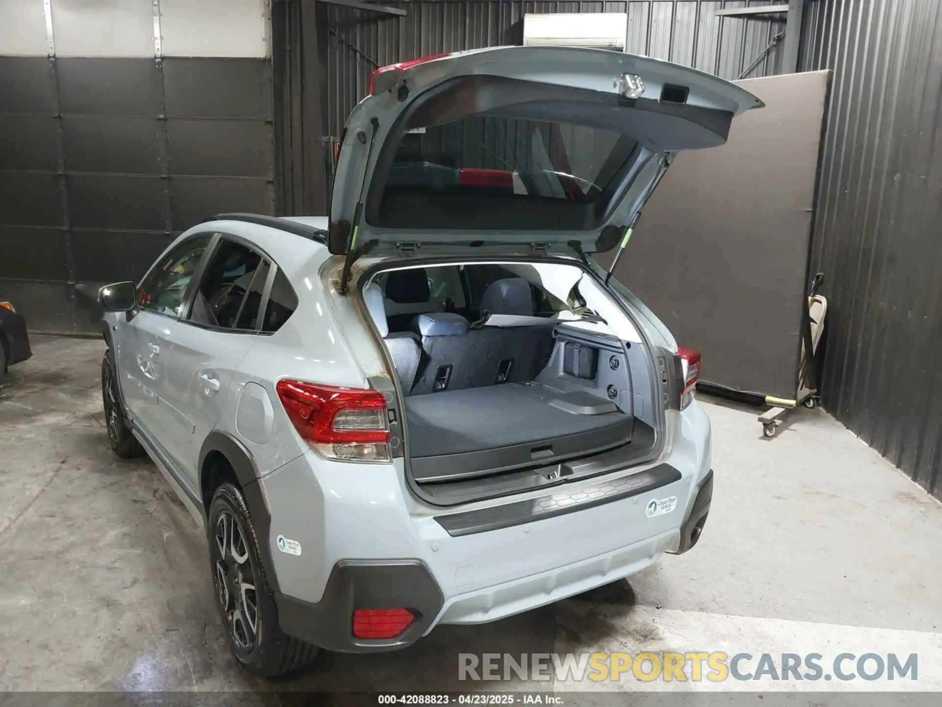 3 Photograph of a damaged car JF2GTDNC4LH282960 SUBARU CROSSTREK 2020