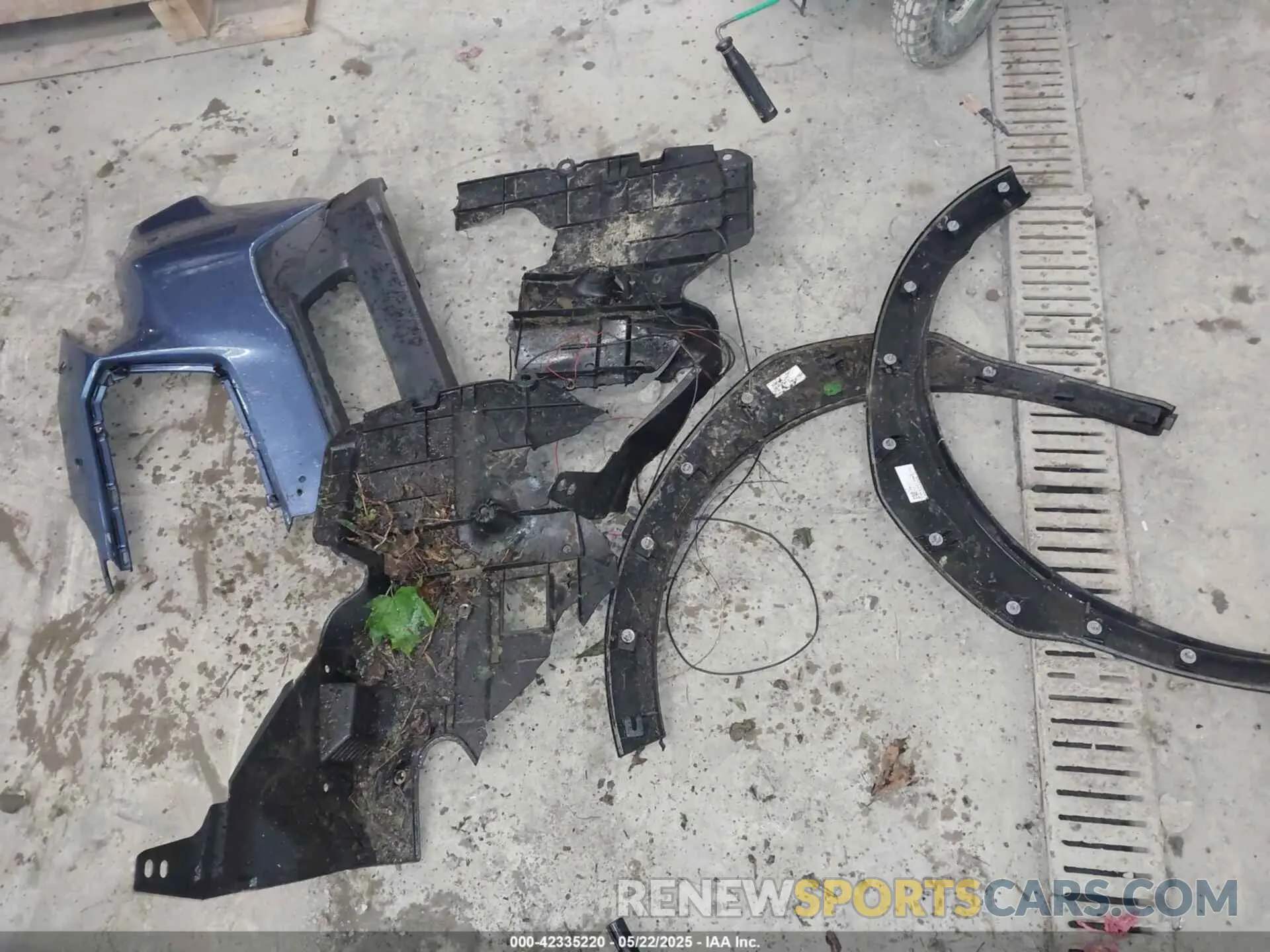 11 Photograph of a damaged car JF2GTABC2MH231560 SUBARU CROSSTREK 2021