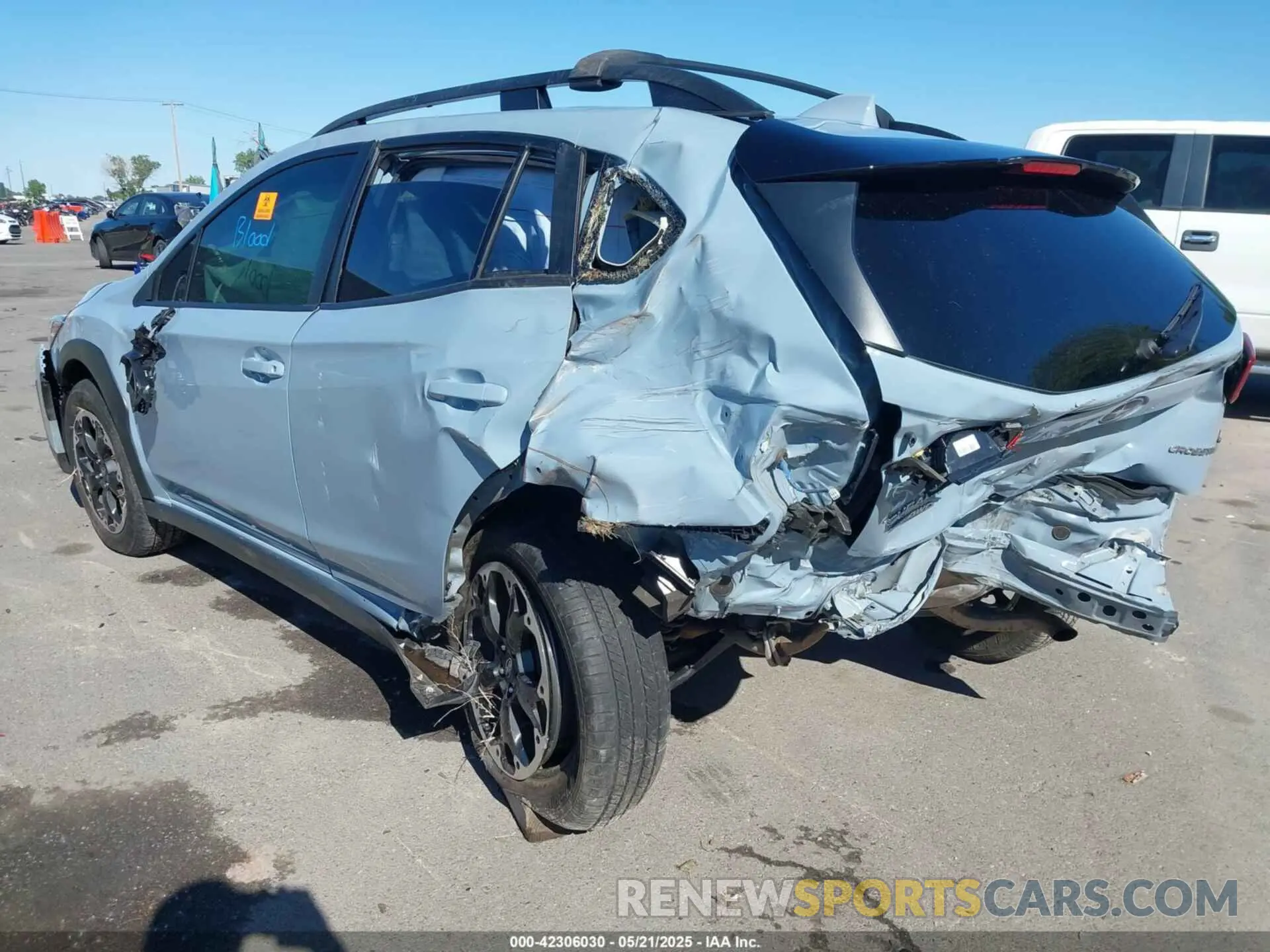 3 Фотография поврежденного автомобиля JF2GTAPC0M8676727 SUBARU CROSSTREK 2021
