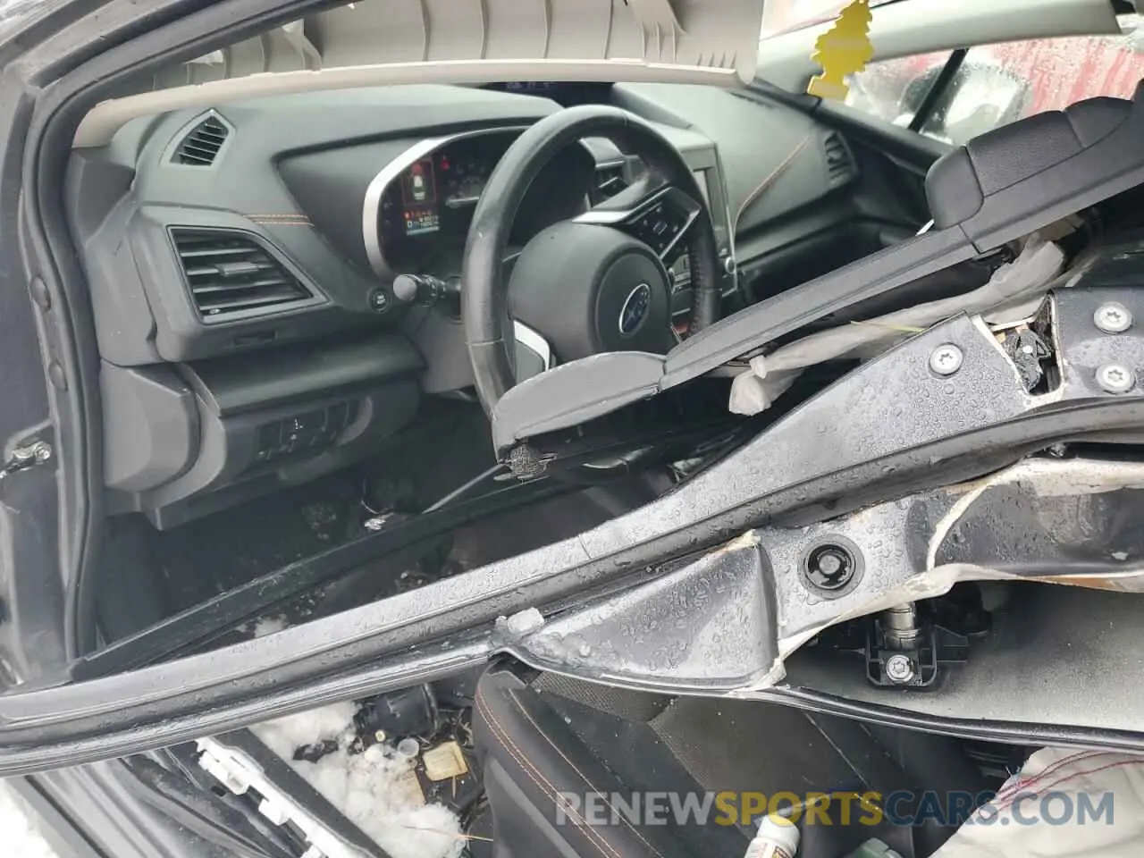 8 Photograph of a damaged car JF2GTAPC9M8289352 SUBARU CROSSTREK 2021