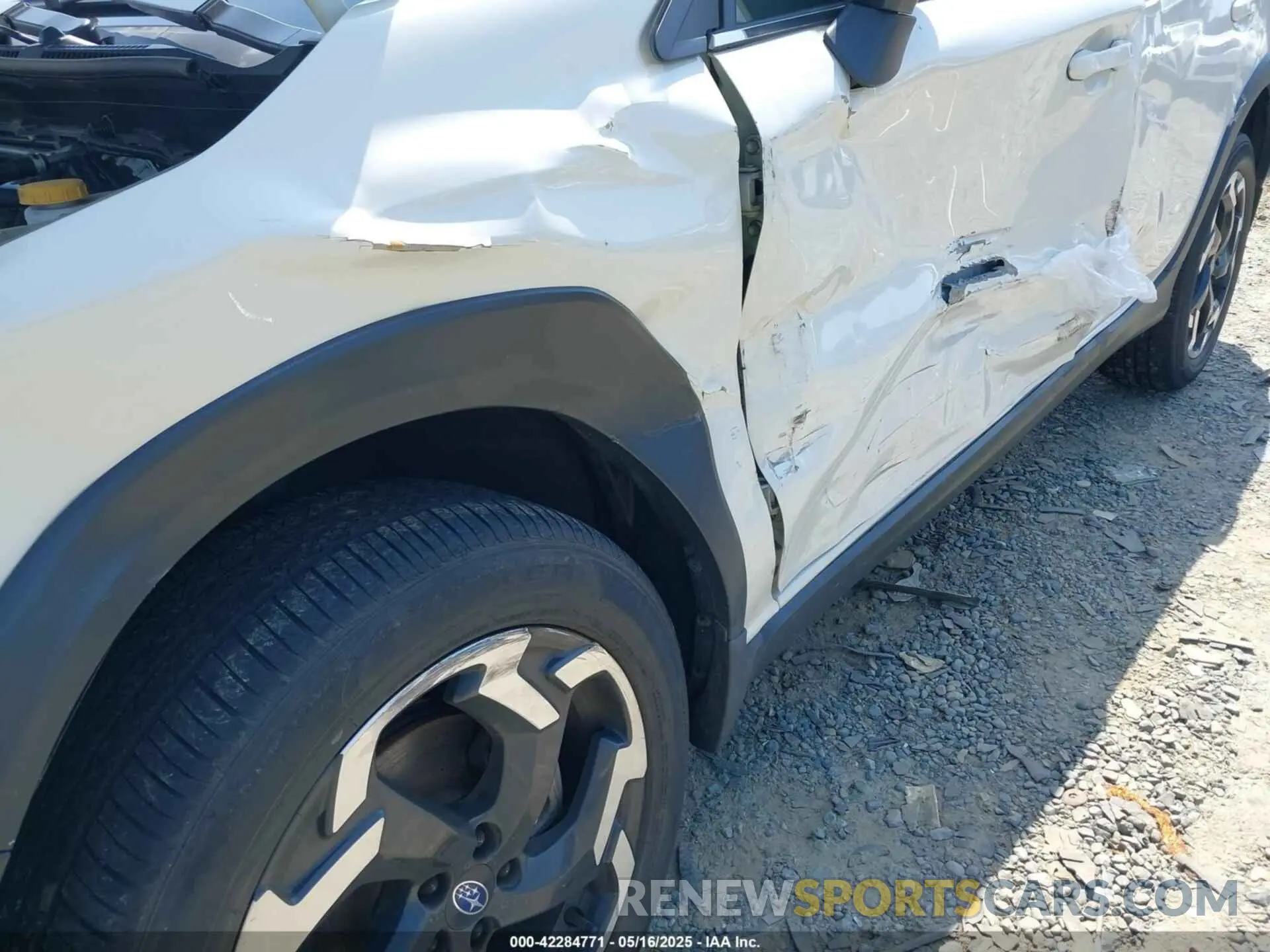6 Фотография поврежденного автомобиля JF2GTHMC2M8366057 SUBARU CROSSTREK 2021