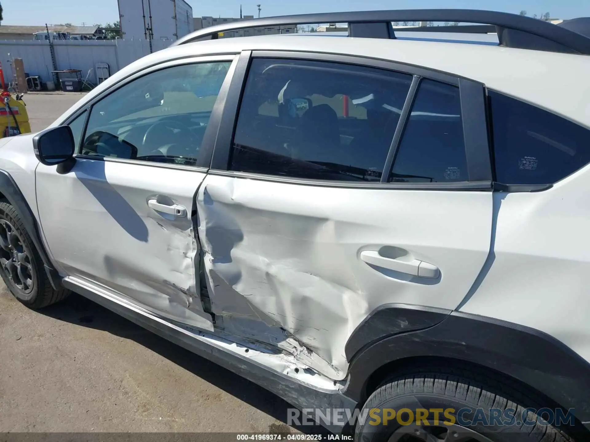 17 Photograph of a damaged car JF2GTHRC6MH387289 SUBARU CROSSTREK 2021
