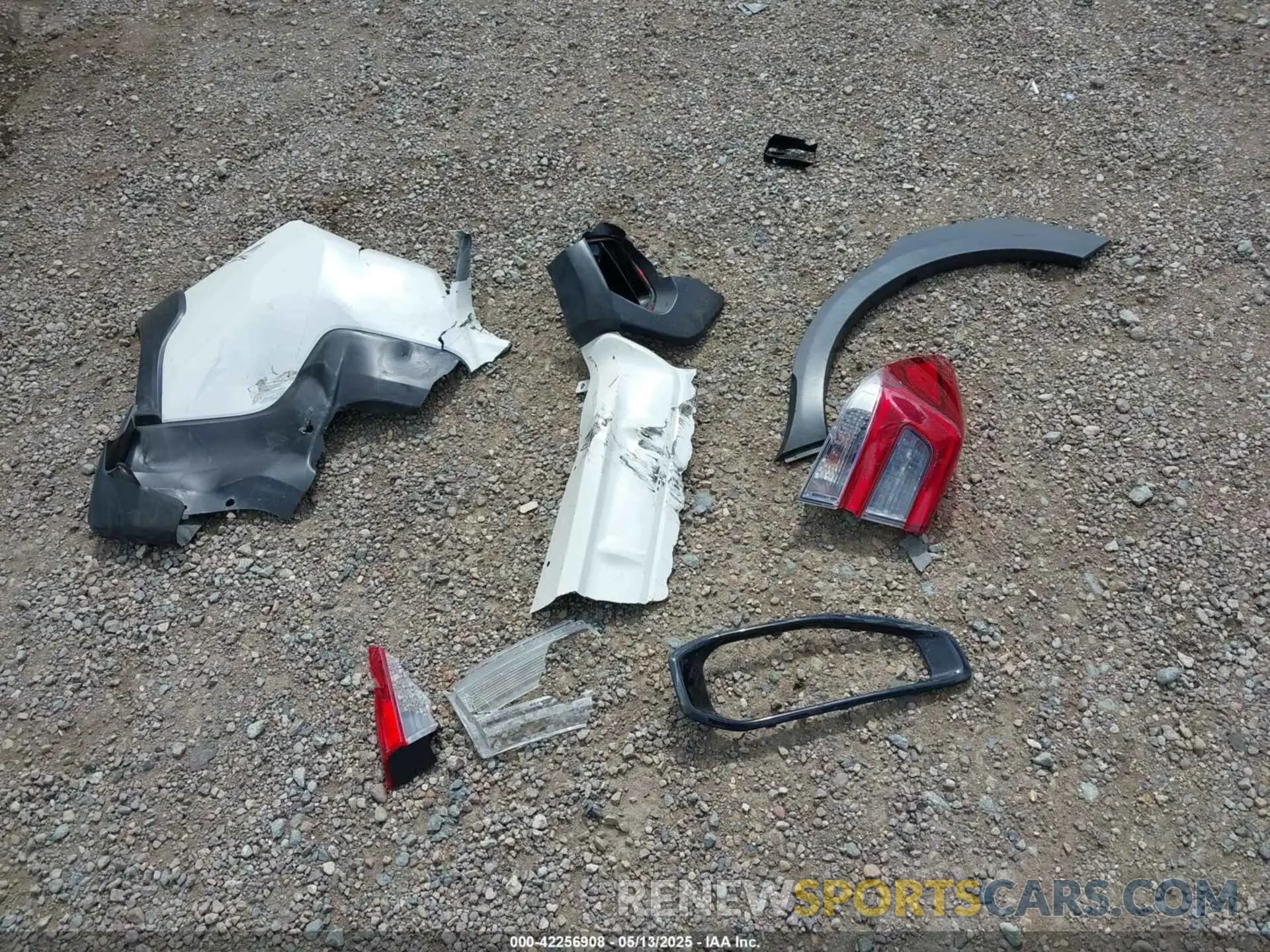 12 Photograph of a damaged car JF2GTHSC9MH373591 SUBARU CROSSTREK 2021