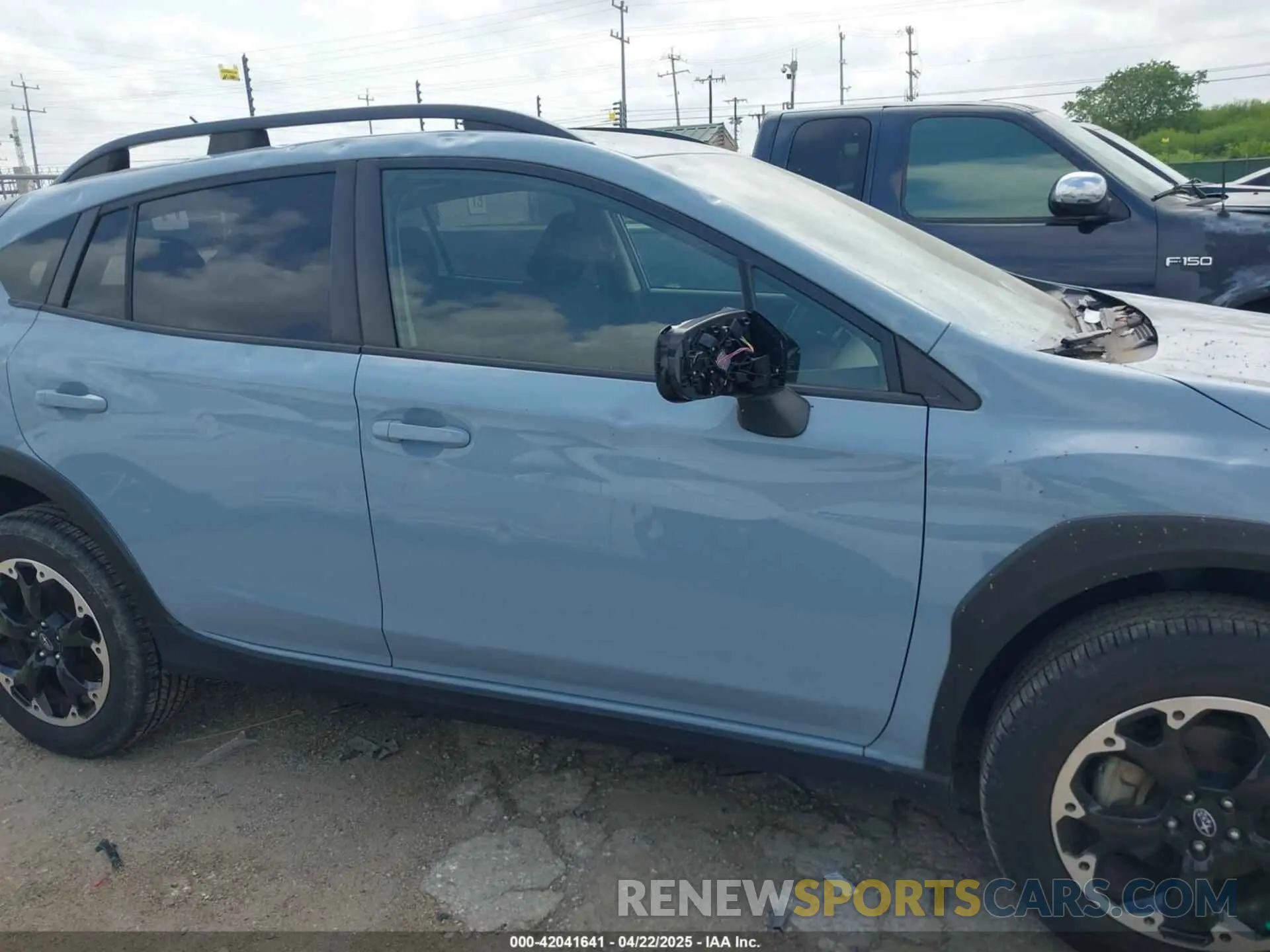 13 Photograph of a damaged car JF2GTABC1NH223189 SUBARU CROSSTREK 2022