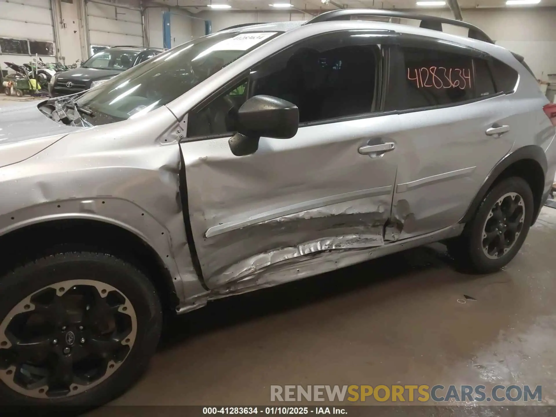 18 Photograph of a damaged car JF2GTABCXN8258250 SUBARU CROSSTREK 2022