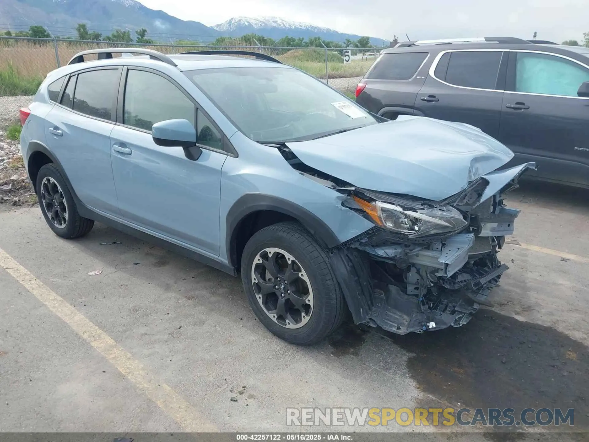 1 Photograph of a damaged car JF2GTAEC6N8240419 SUBARU CROSSTREK 2022