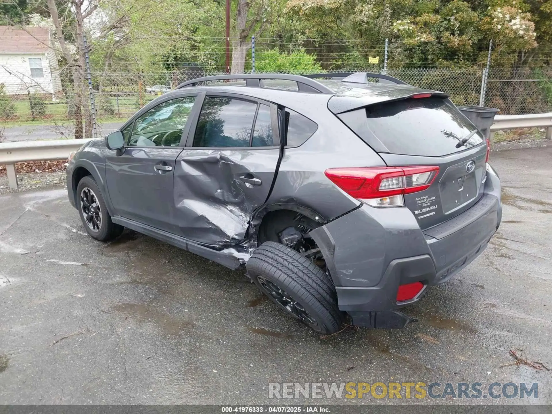 3 Фотография поврежденного автомобиля JF2GTAPC8N8283026 SUBARU CROSSTREK 2022