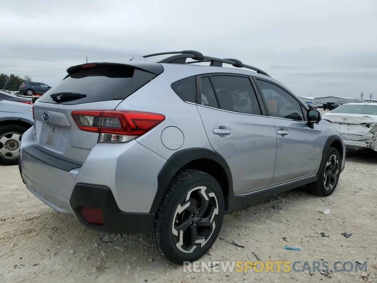 3 Фотография поврежденного автомобиля JF2GTHNC3N8200985 SUBARU CROSSTREK 2022