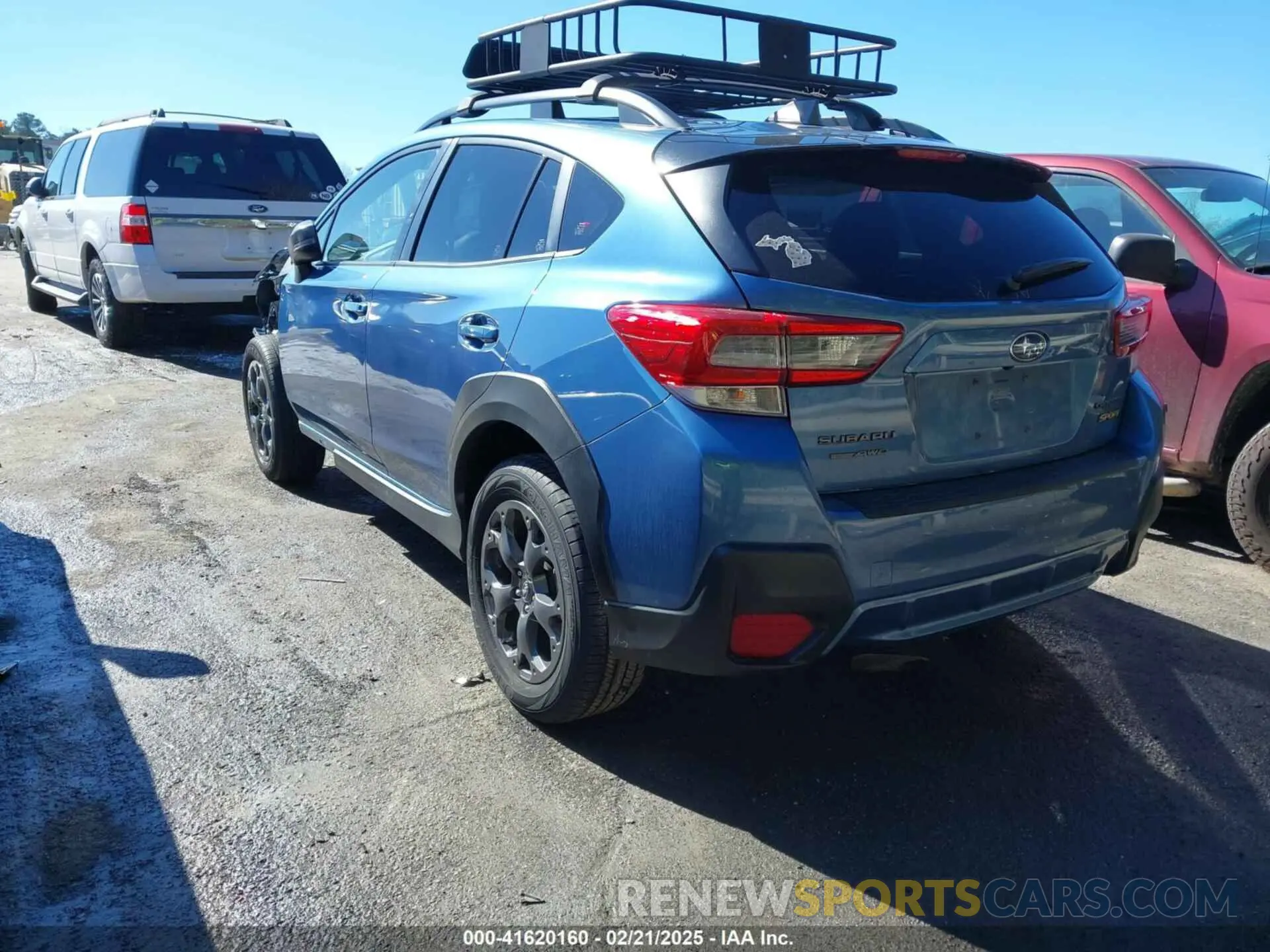 3 Photograph of a damaged car JF2GTHRC4NH252958 SUBARU CROSSTREK 2022