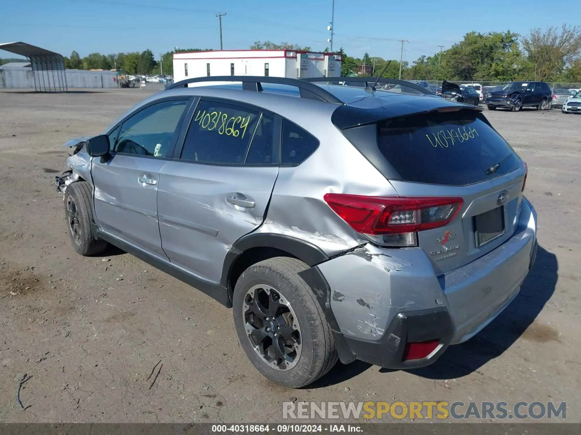 3 Фотография поврежденного автомобиля JF2GTABC4PH243746 SUBARU CROSSTREK 2023