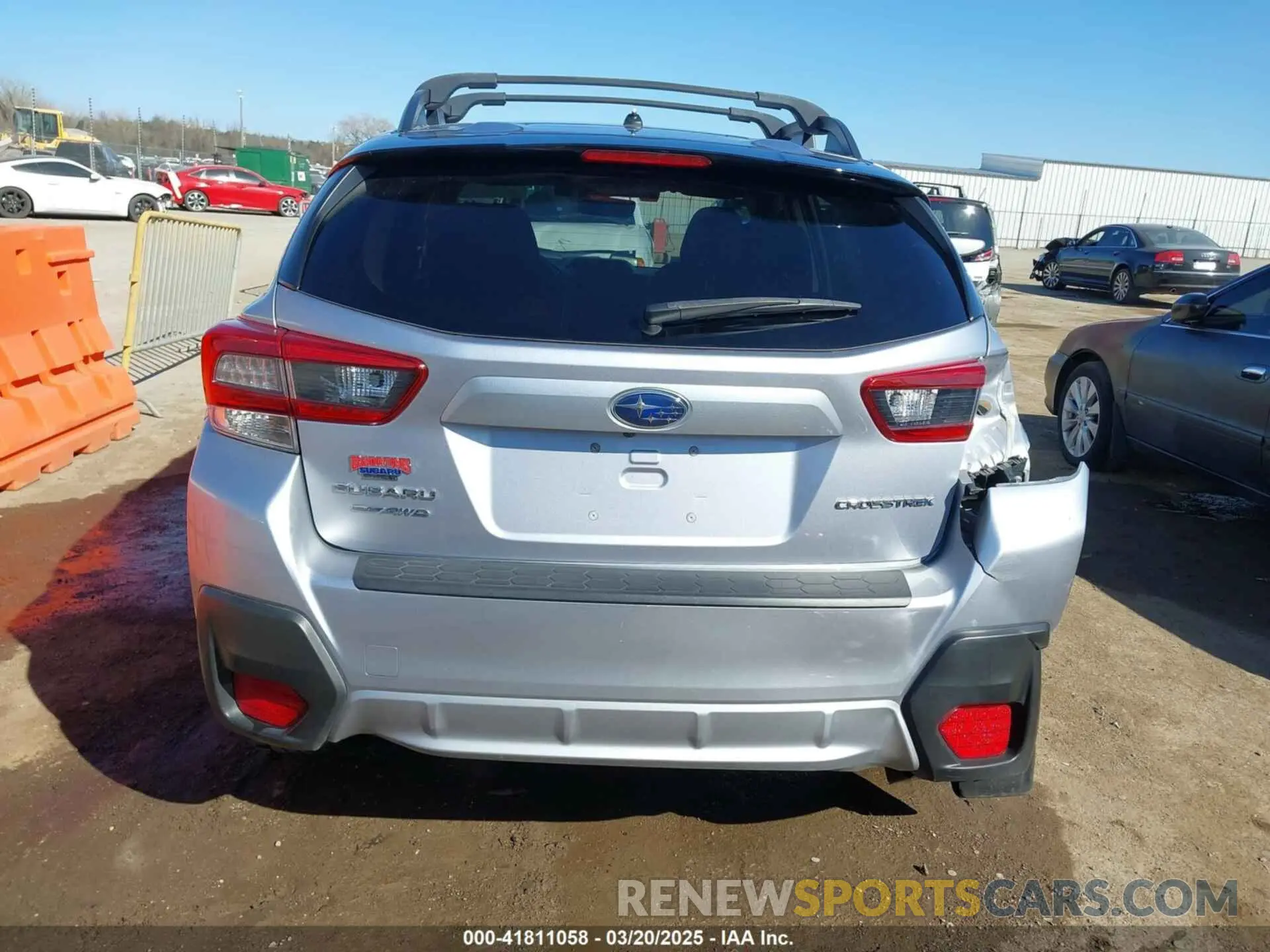 17 Фотография поврежденного автомобиля JF2GTABCXP8220620 SUBARU CROSSTREK 2023