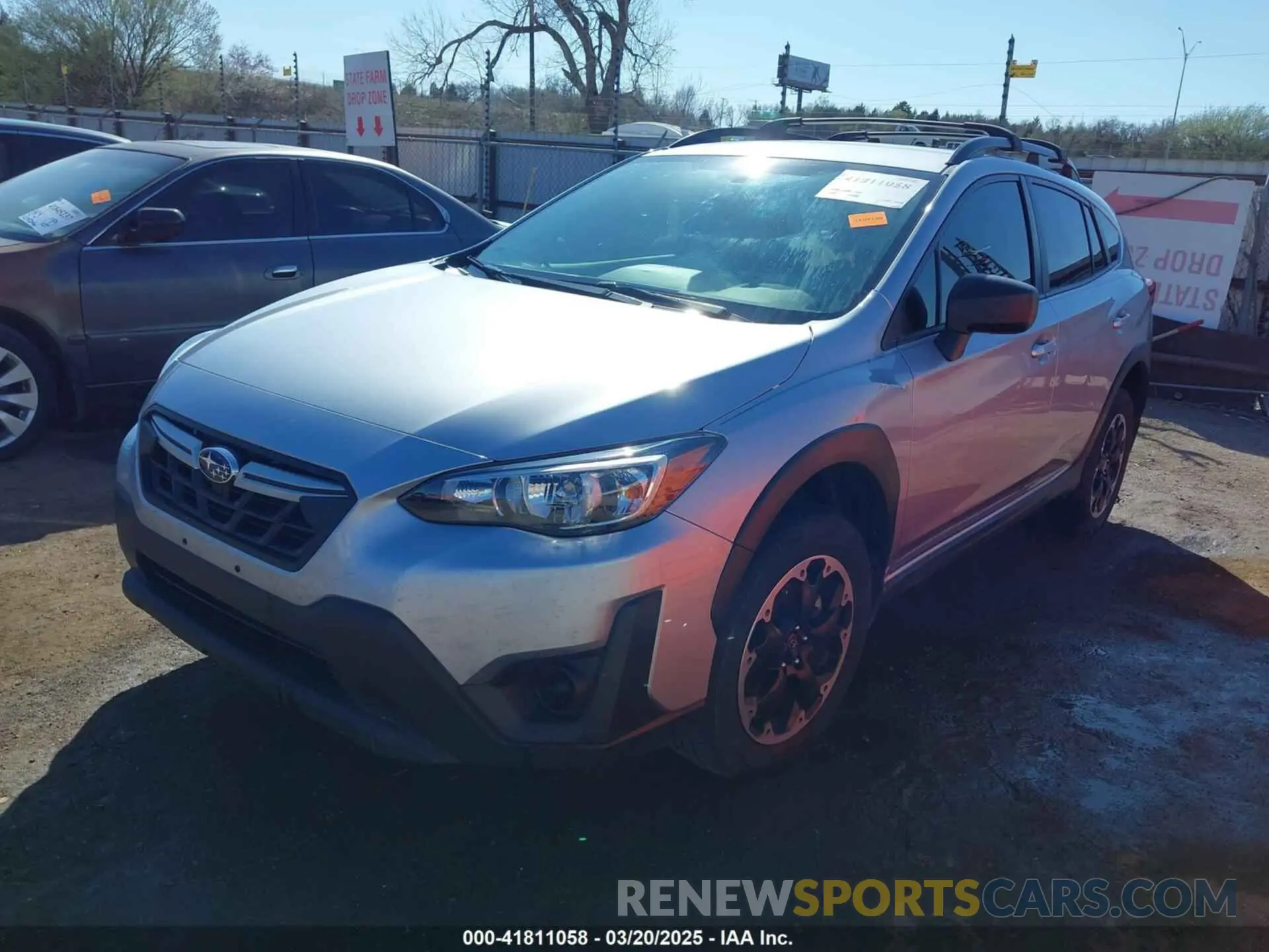 2 Фотография поврежденного автомобиля JF2GTABCXP8220620 SUBARU CROSSTREK 2023