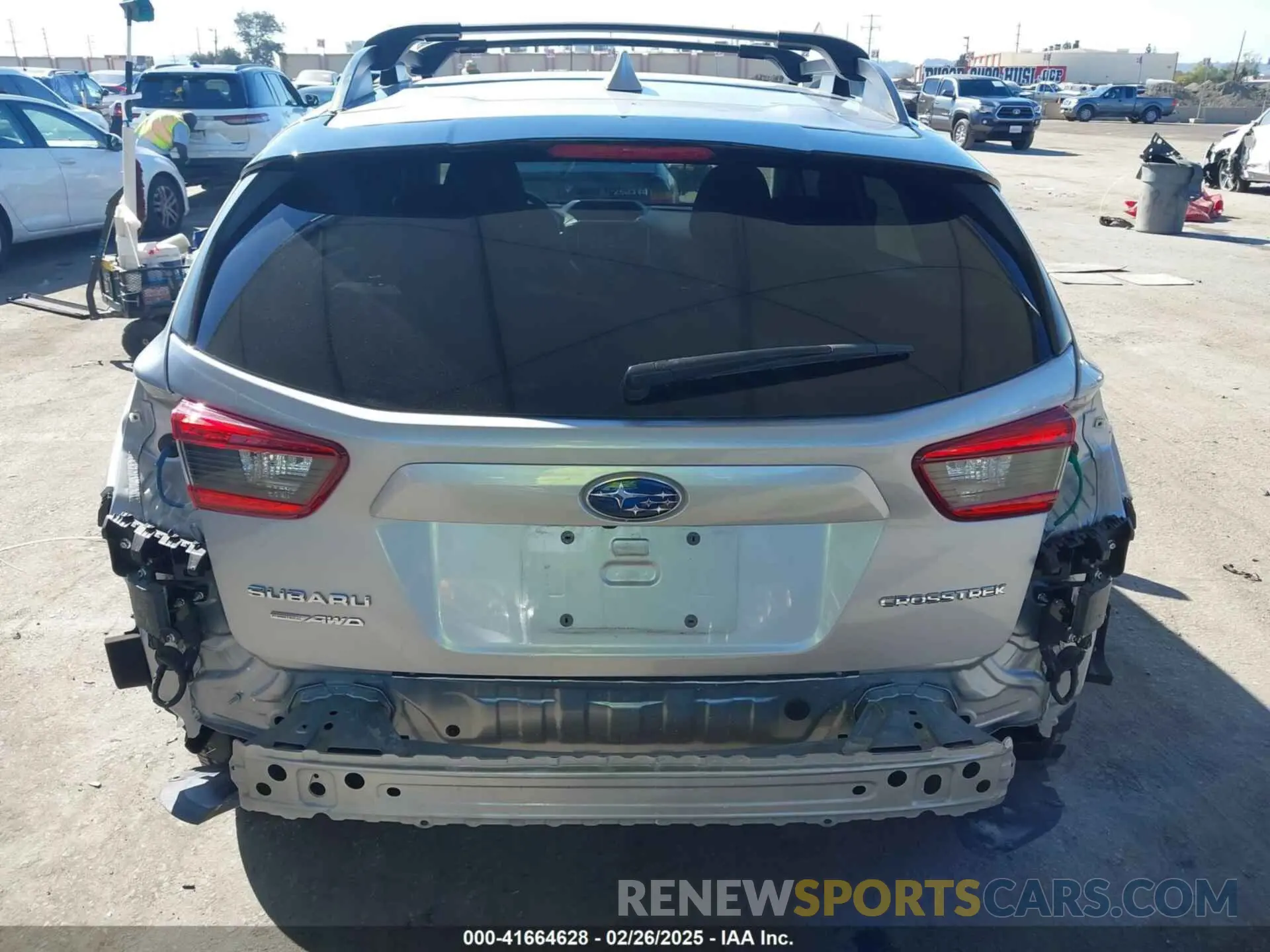 17 Фотография поврежденного автомобиля JF2GTAECXPH271580 SUBARU CROSSTREK 2023