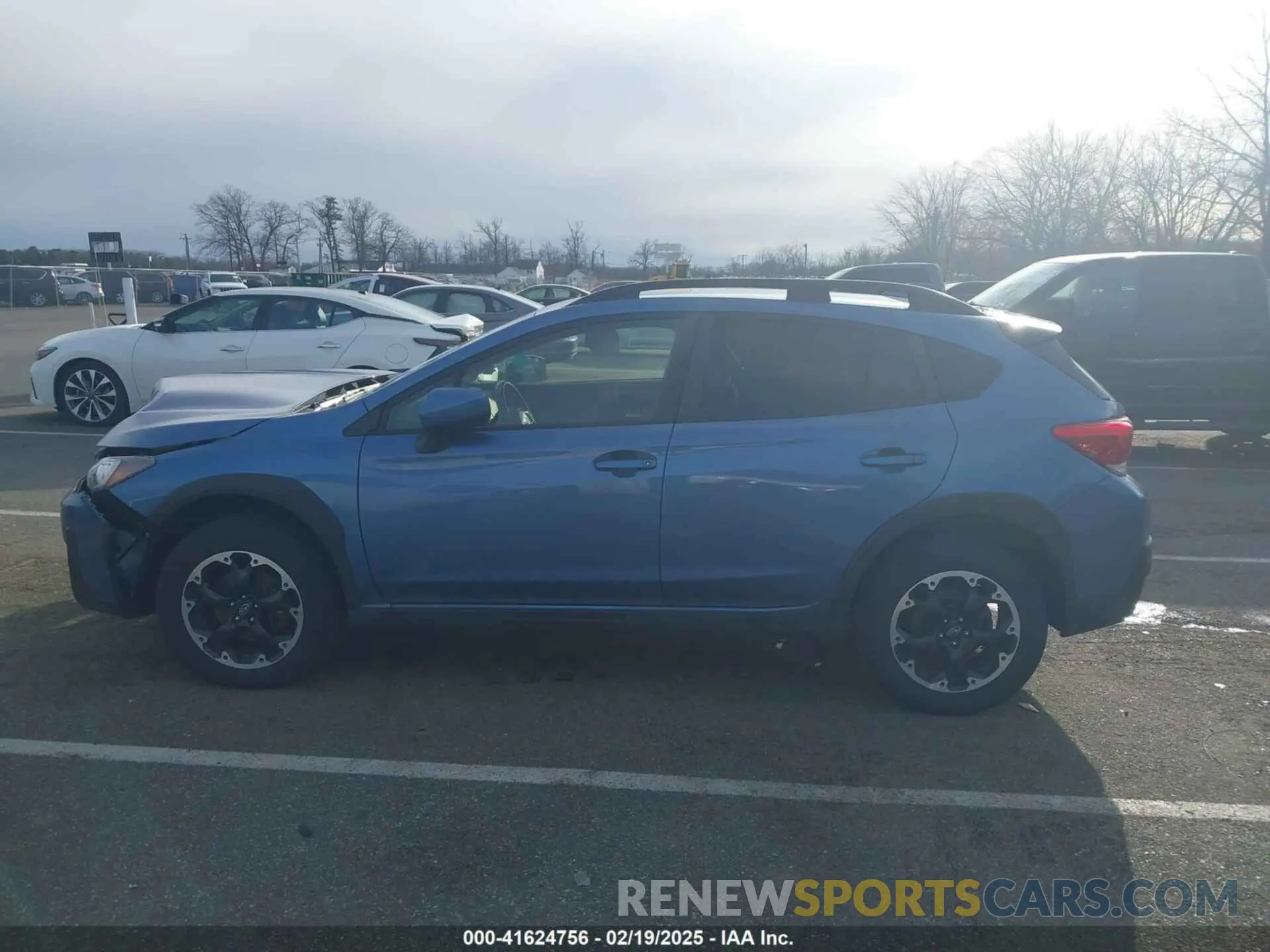 14 Фотография поврежденного автомобиля JF2GTAECXPH318882 SUBARU CROSSTREK 2023