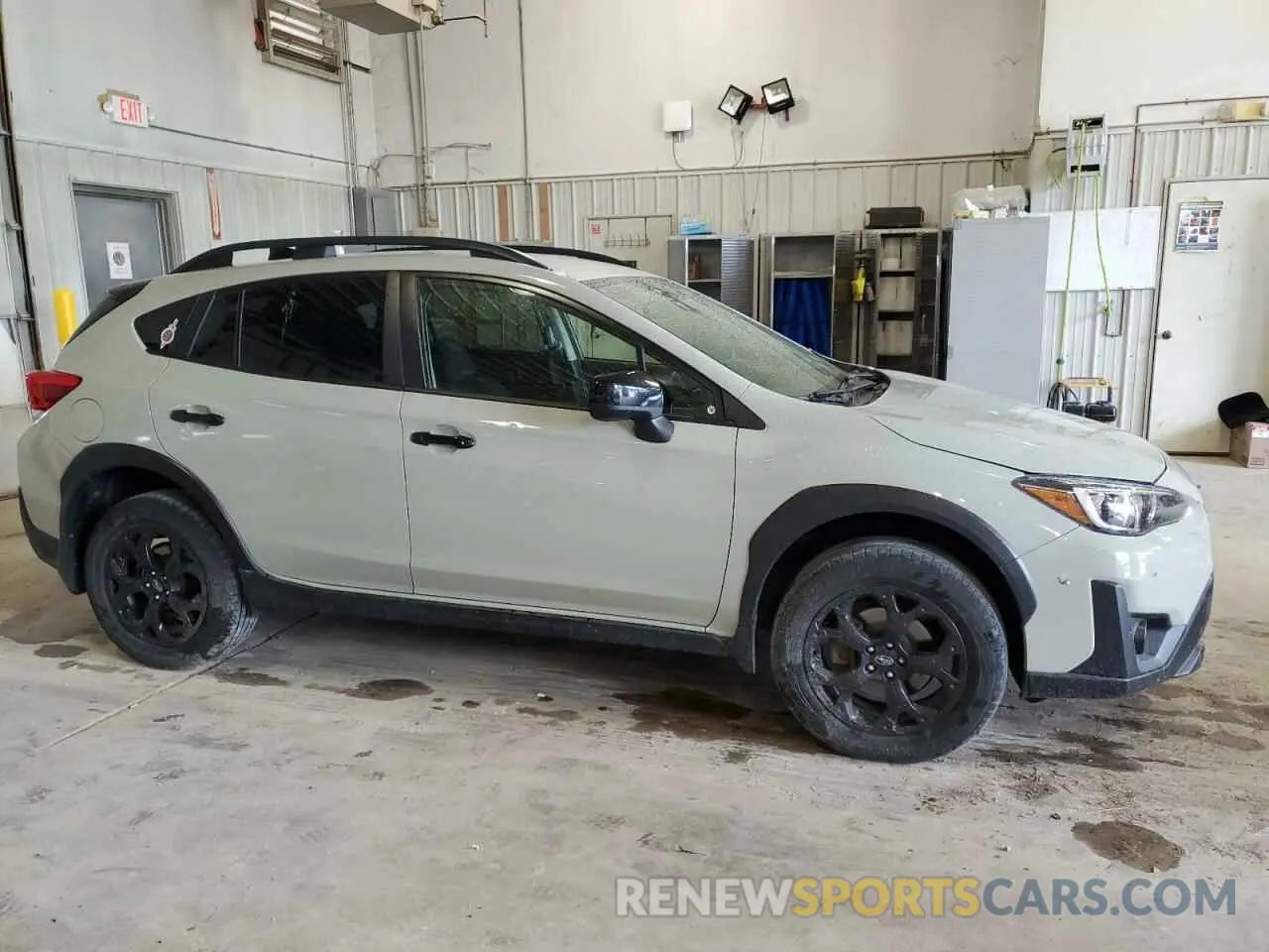 4 Фотография поврежденного автомобиля JF2GTAPC2P8232771 SUBARU CROSSTREK 2023