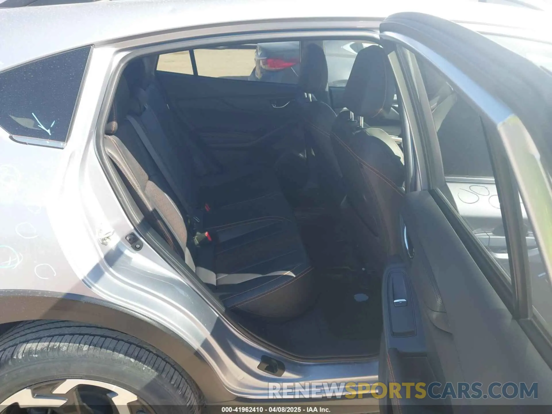 8 Фотография поврежденного автомобиля JF2GTHMC7P8222170 SUBARU CROSSTREK 2023