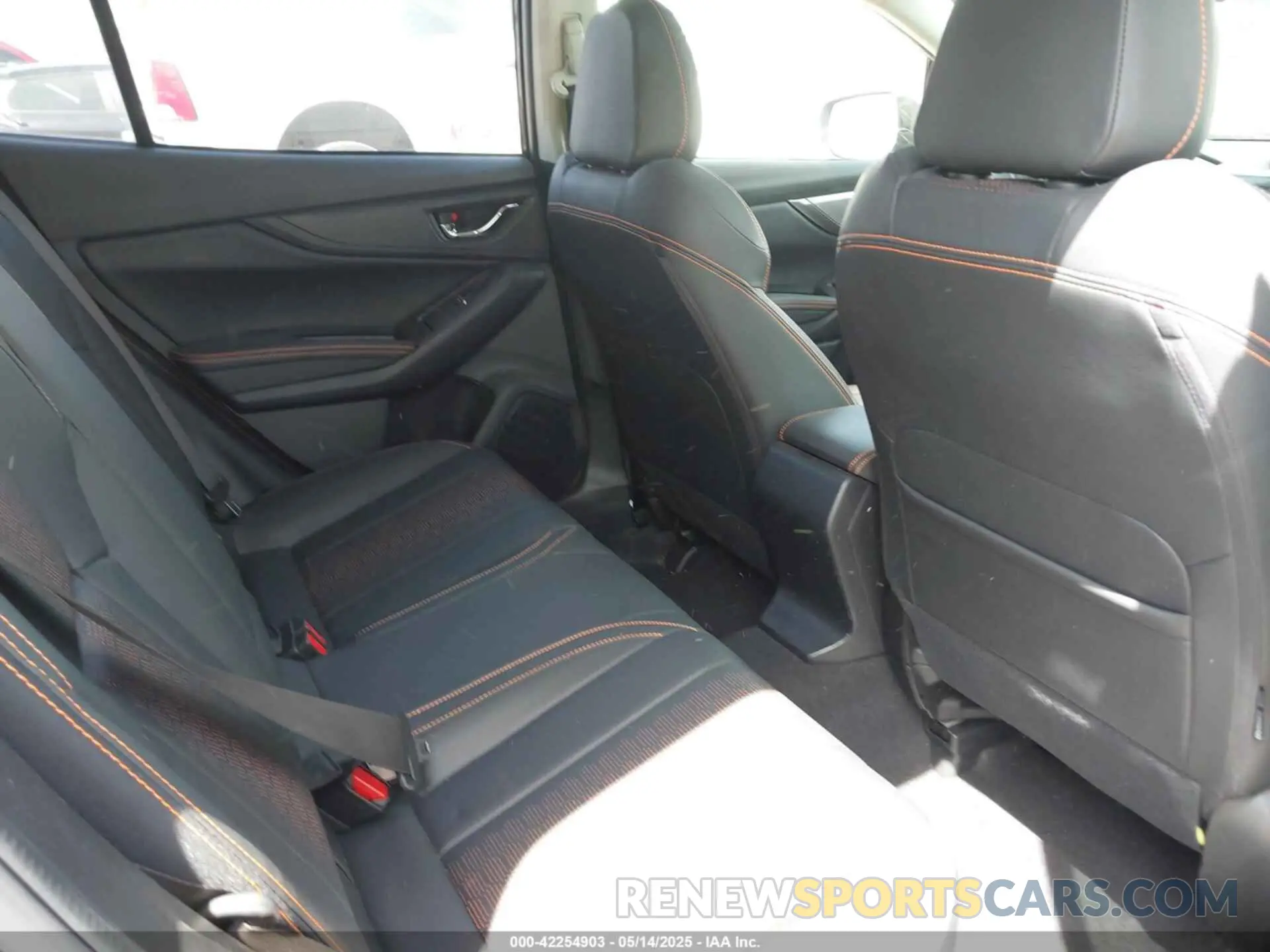 8 Фотография поврежденного автомобиля JF2GTHMC9P8331360 SUBARU CROSSTREK 2023