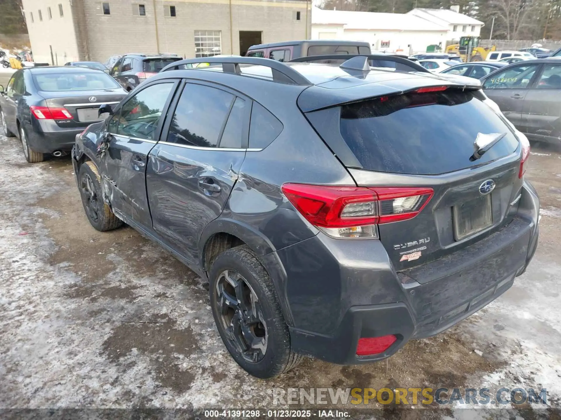 3 Фотография поврежденного автомобиля JF2GTHNC7PH234513 SUBARU CROSSTREK 2023