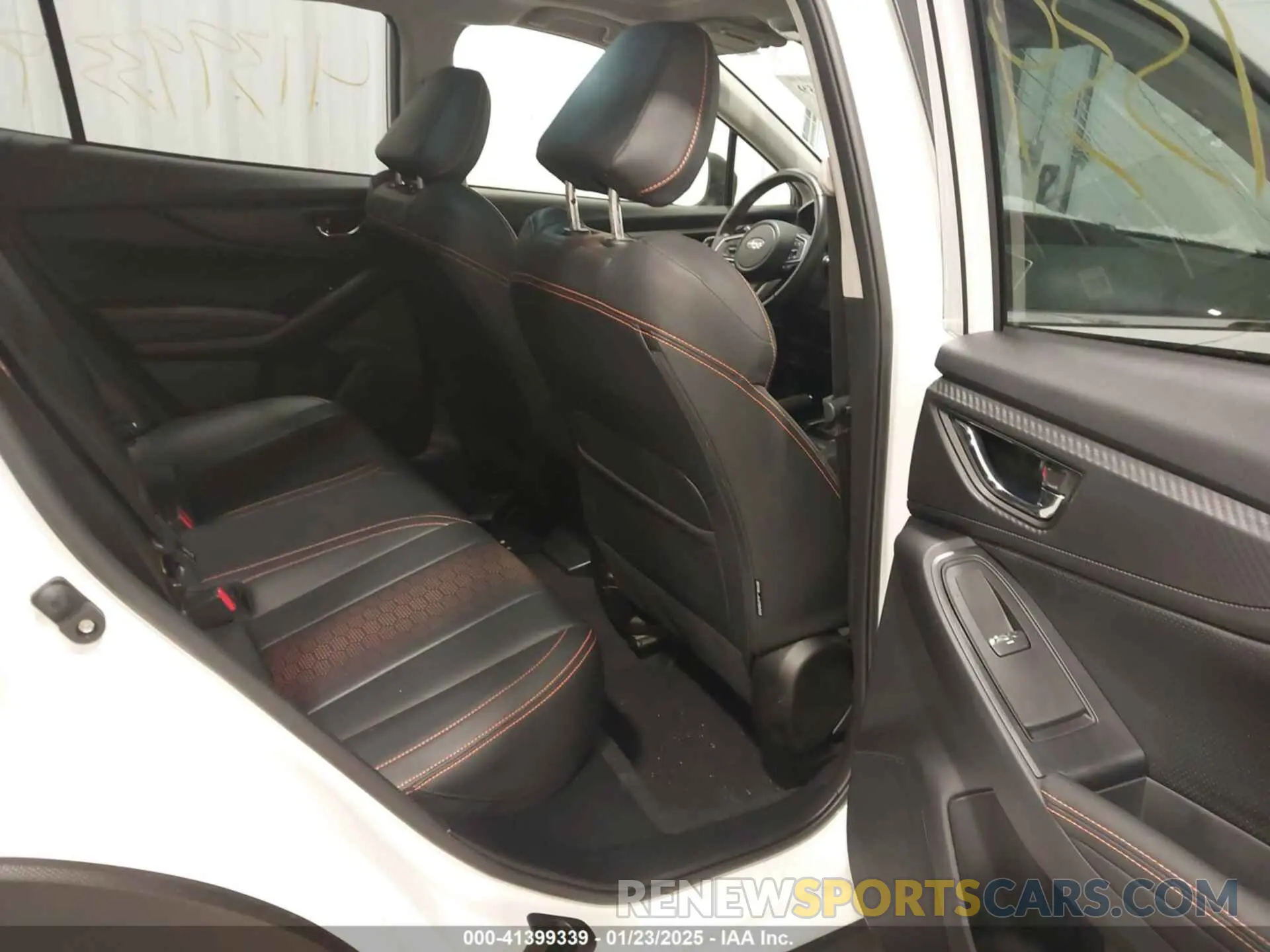 8 Фотография поврежденного автомобиля JF2GTHNC8PH282991 SUBARU CROSSTREK 2023