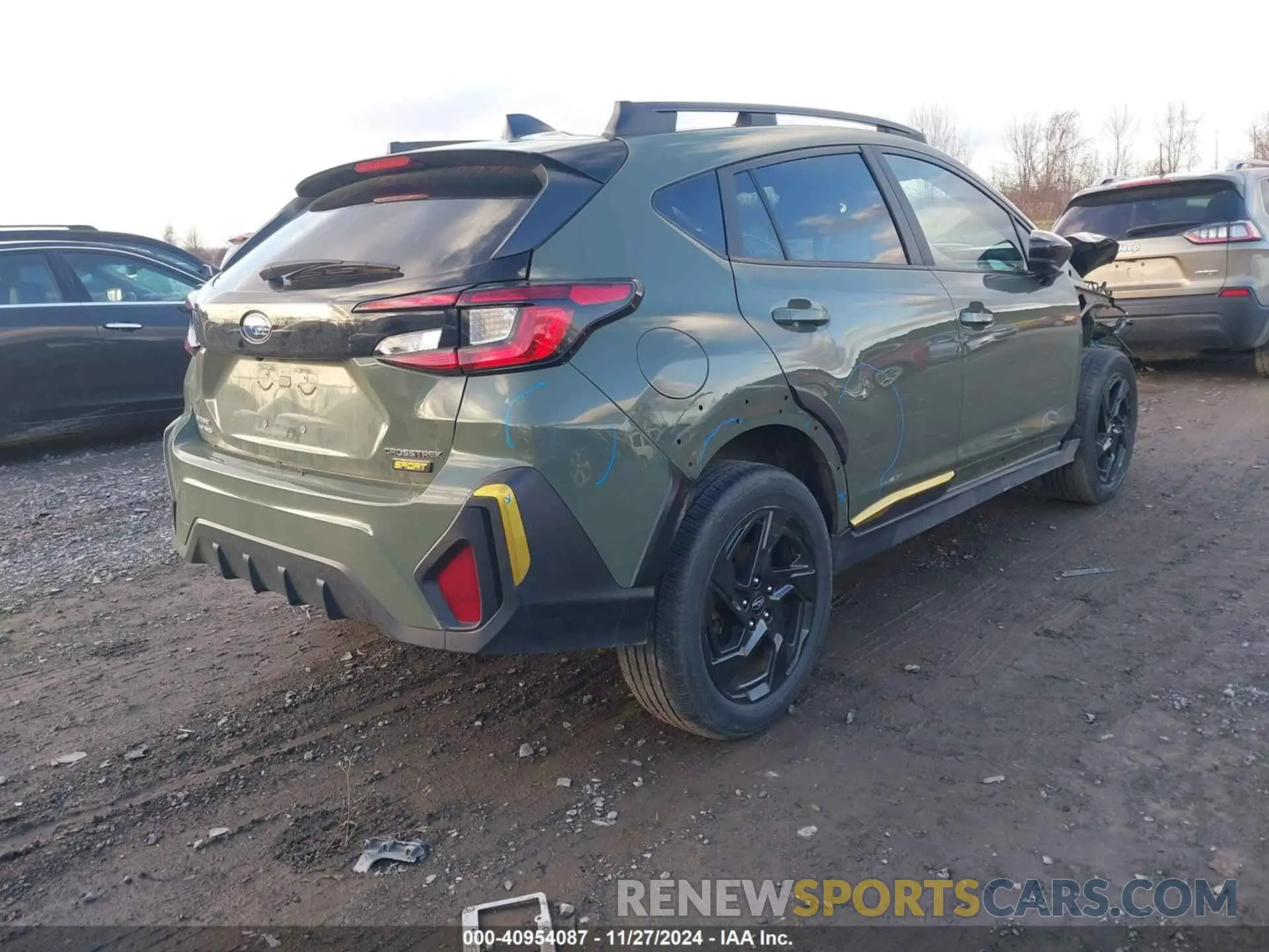 4 Photograph of a damaged car 4S4GUHF63R3710983 SUBARU CROSSTREK 2024