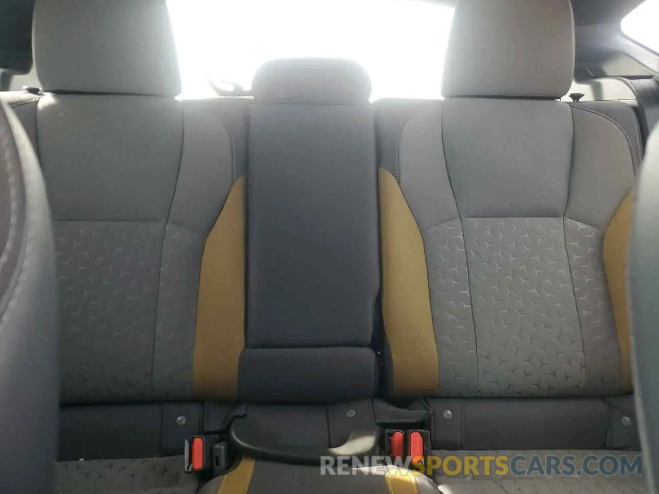 10 Photograph of a damaged car 4S4GUHF63R3749718 SUBARU CROSSTREK 2024