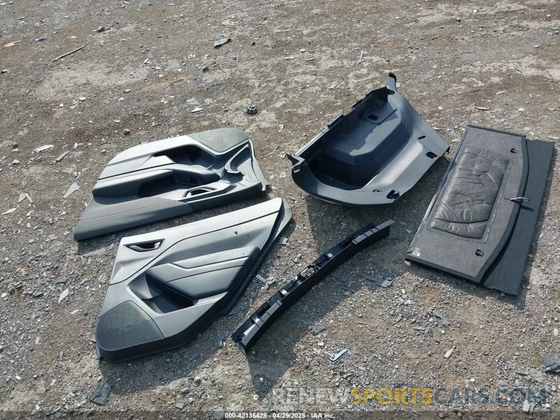 12 Фотография поврежденного автомобиля 4S4GUHF63R3801722 SUBARU CROSSTREK 2024