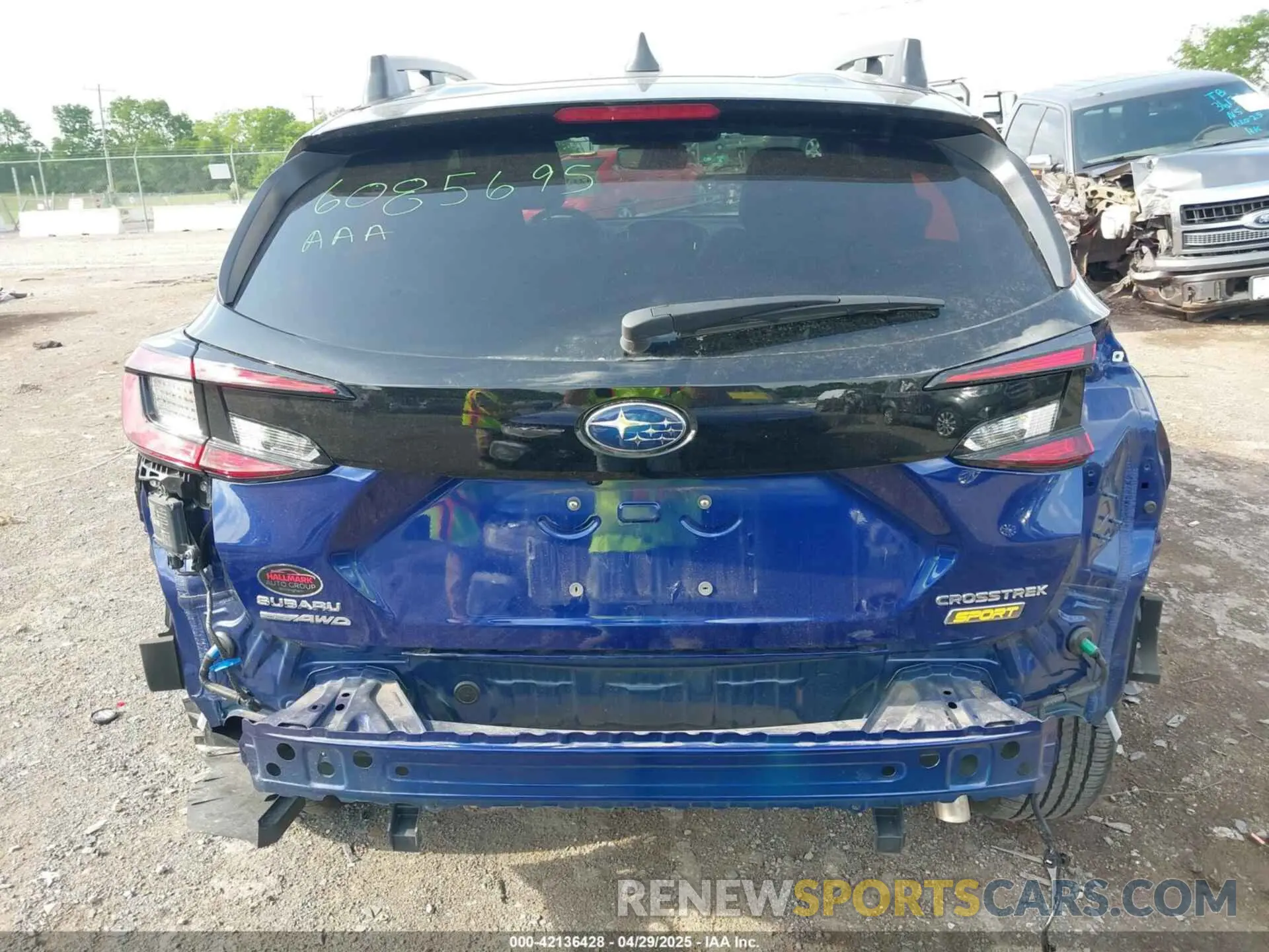17 Фотография поврежденного автомобиля 4S4GUHF63R3801722 SUBARU CROSSTREK 2024