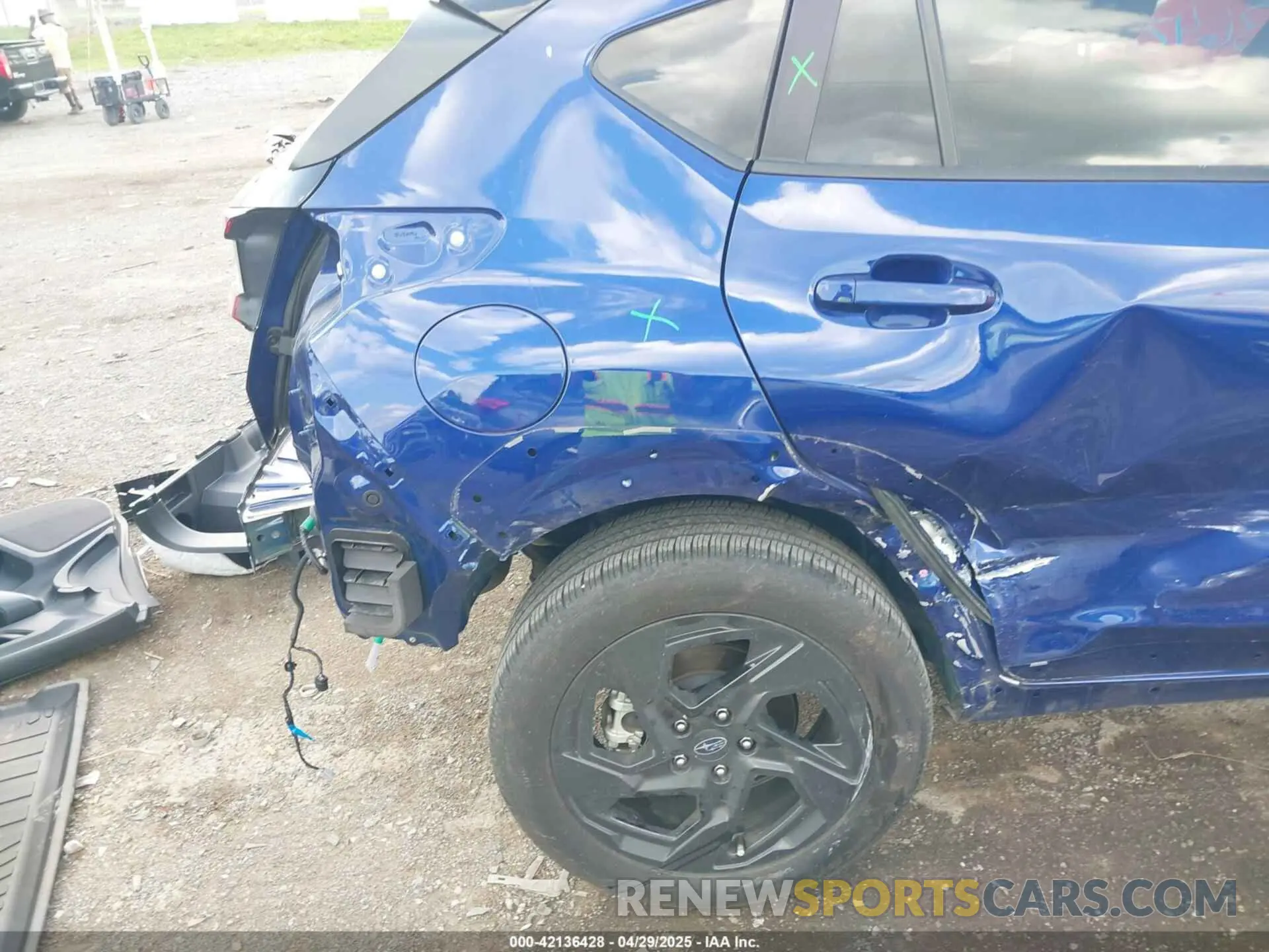 18 Фотография поврежденного автомобиля 4S4GUHF63R3801722 SUBARU CROSSTREK 2024