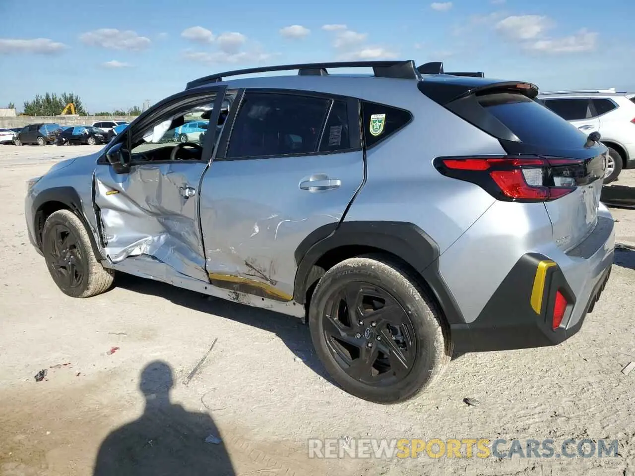 2 Фотография поврежденного автомобиля 4S4GUHF65R3793767 SUBARU CROSSTREK 2024