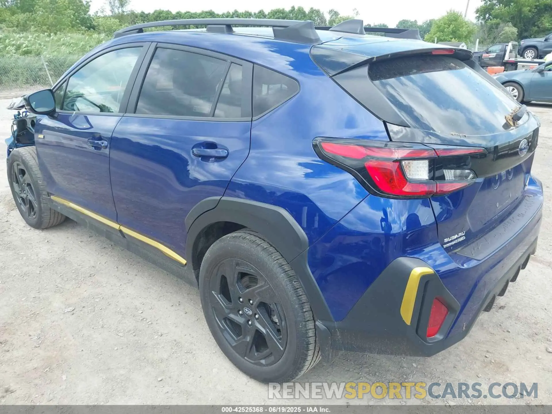 3 Photograph of a damaged car 4S4GUHF68R3753361 SUBARU CROSSTREK 2024